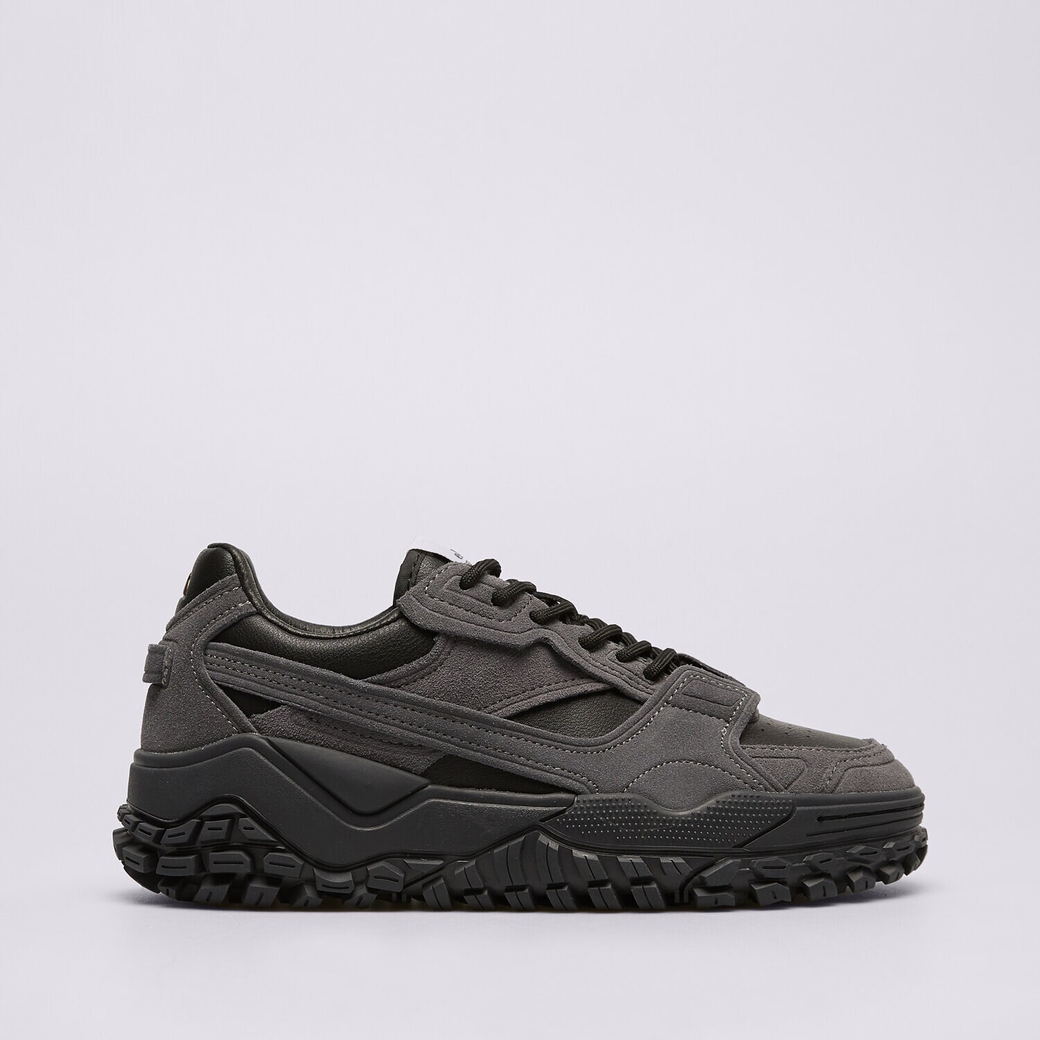 dámské tenisky ELLESSE LSR LUXE BLK SLSR1020011 EL42W52491BLK ČERNÁ