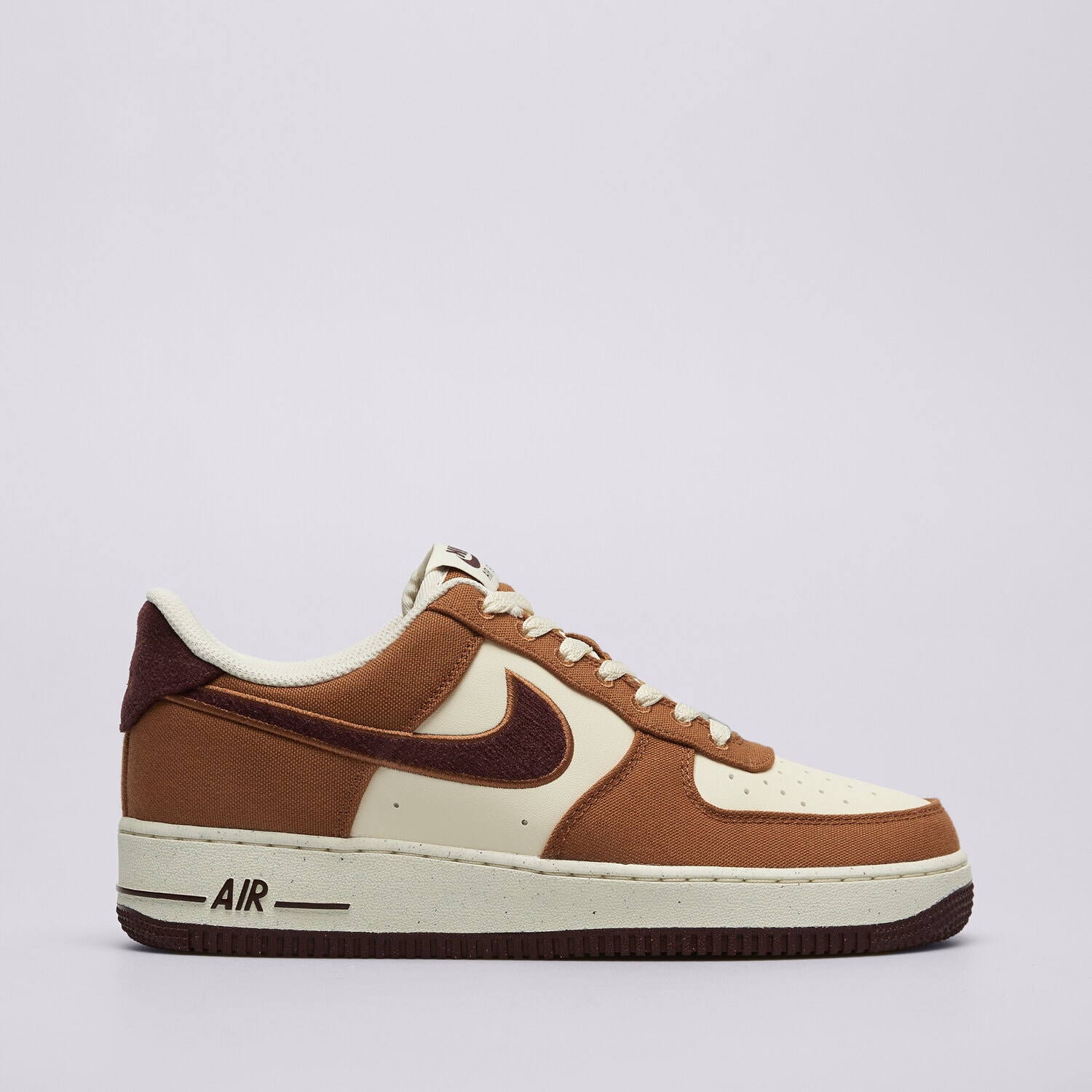 pánské tenisky NIKE AIR FORCE 1 '07 LV8 FQ8713-200 HNĚDÁ