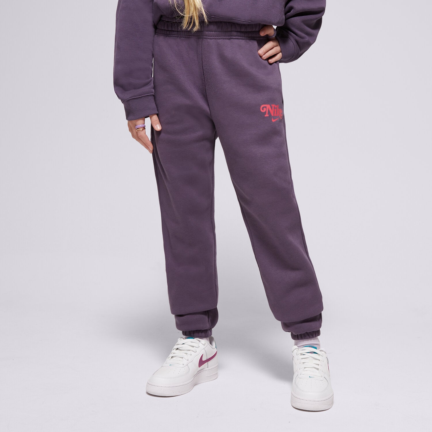 dětské kalhoty NIKE KALHOTY  G NSW TREND FLC CF PANT GIRL HM0534-573 TMAVOMODRÁ