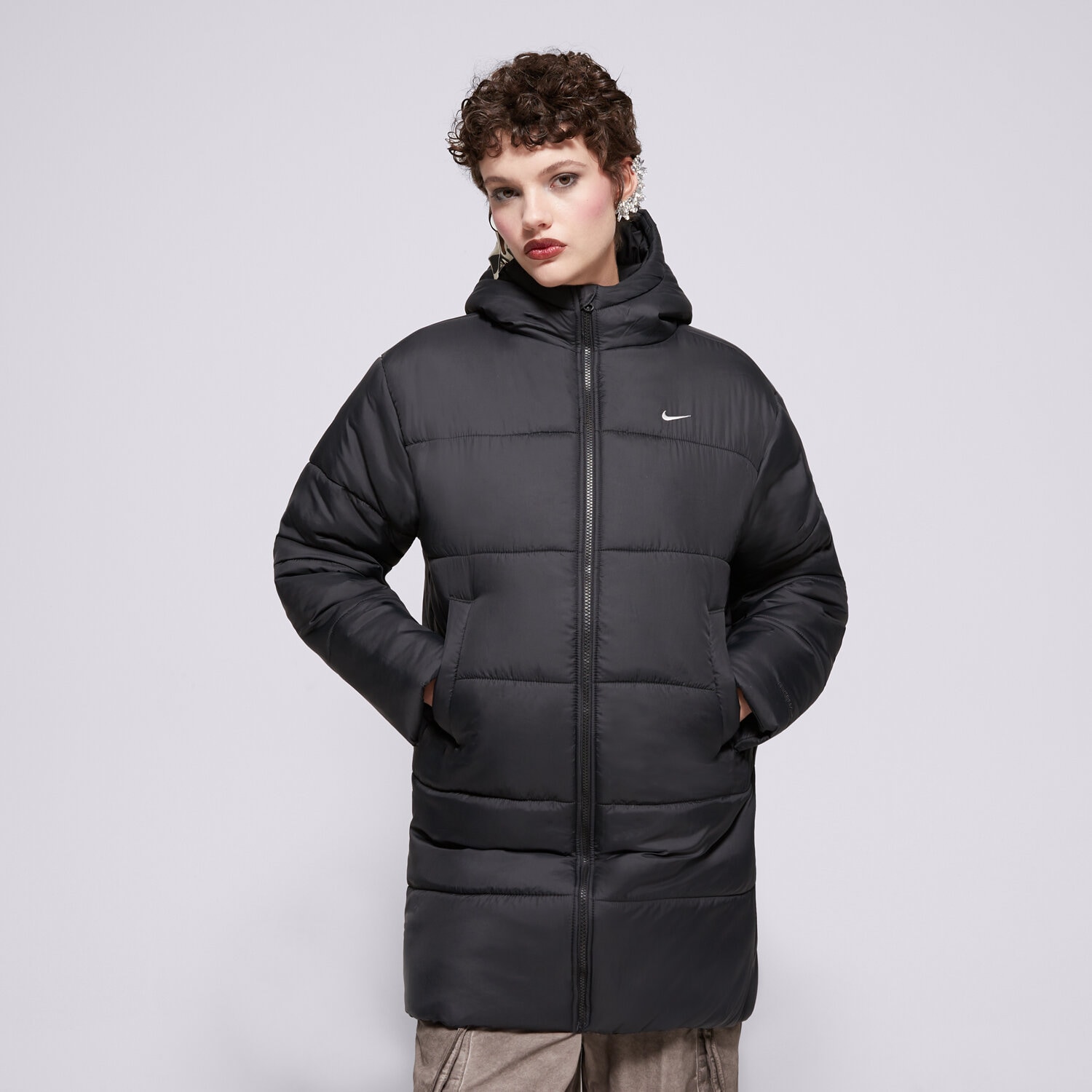 dámská zimní bunda NIKE BUNDA ZIMNÍ W NSW TF SNFL NK CLSC PRKA FZ5903-010 ČERNÁ