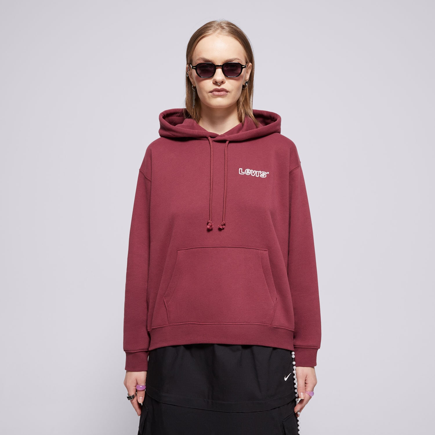 dámská mikina LEVI'S MIKINA S KAPUCÍ GRAPHIC EVERYDAY HOODIE REDS A8801-0009 BORDOVÁ