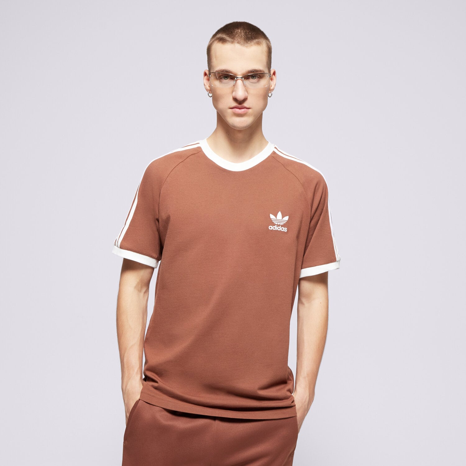 pánské tričko ADIDAS TRIČKO 3-STRIPES TEE IZ3071 HNĚDÁ