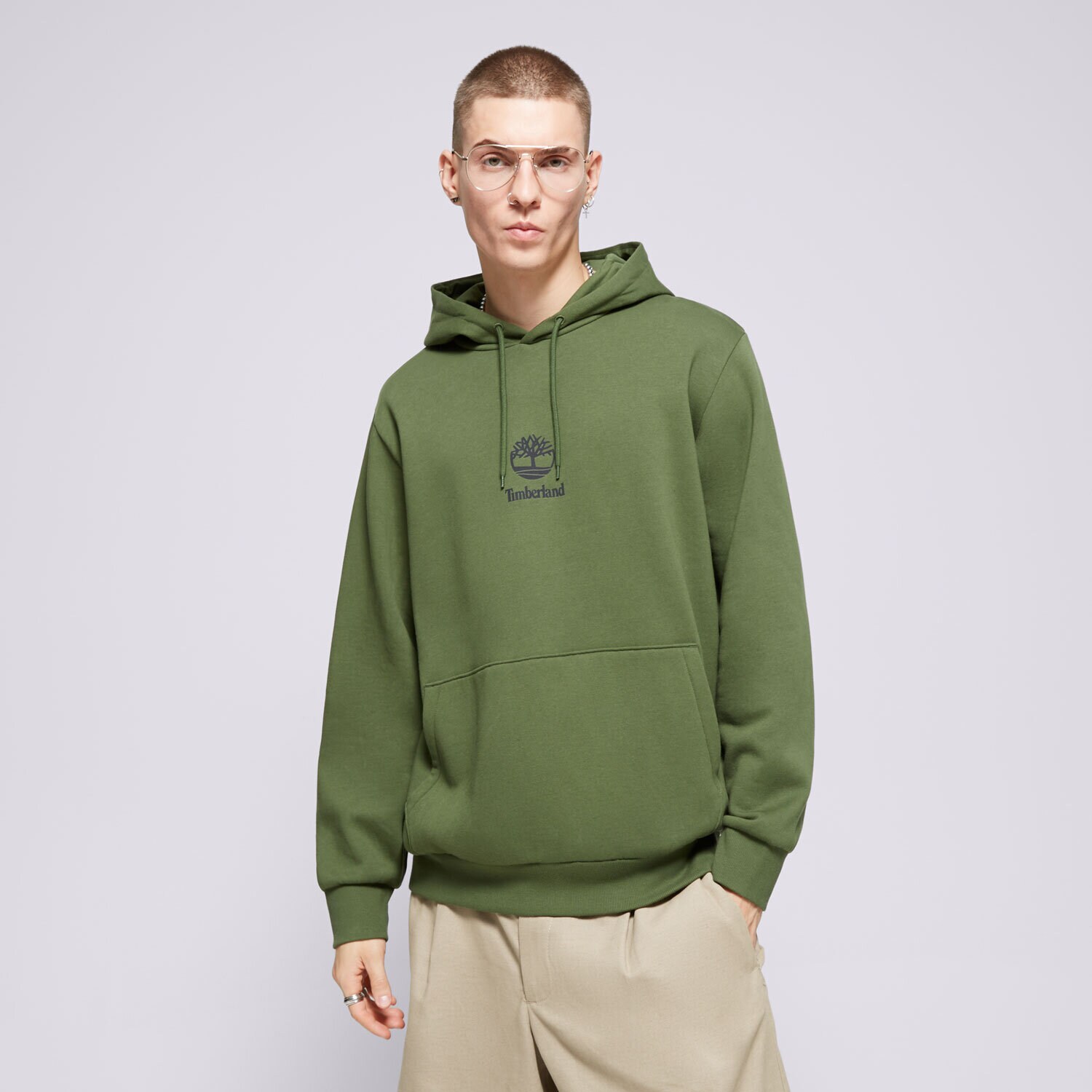 pánská mikina TIMBERLAND MIKINA S KAPUCÍ NEW SMALL LOGO PRINT TB0A6WZAEIN1 KHAKI