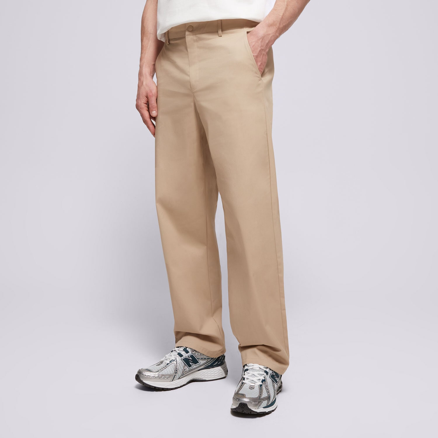 pánské kalhoty NEW BALANCE KALHOTY  ATHLETICS STANDARD PANT 30" MP43560SOT BÉŽOVÁ