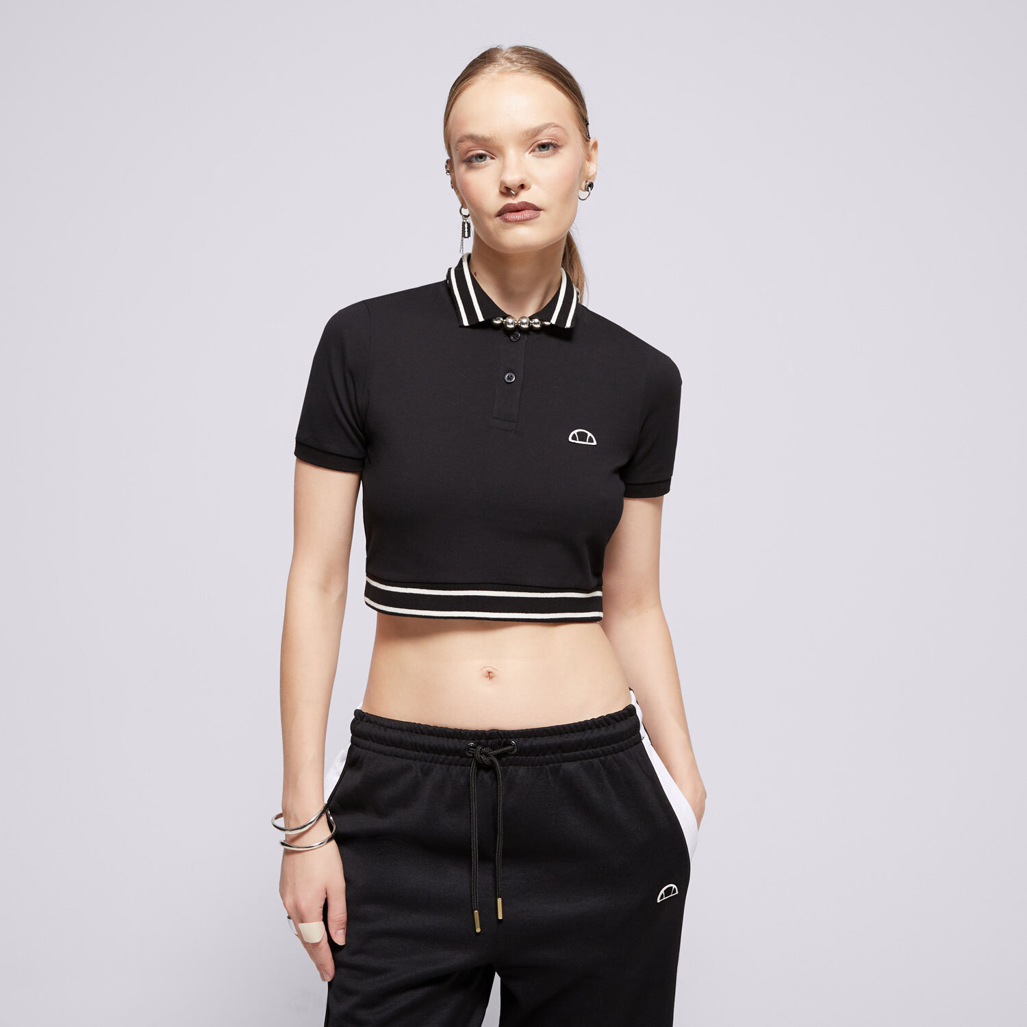 dámské polo tričko ELLESSE TRIČKO TRIXIE CROPPED TRIČKO BLK SGX21017011 ČERNÁ