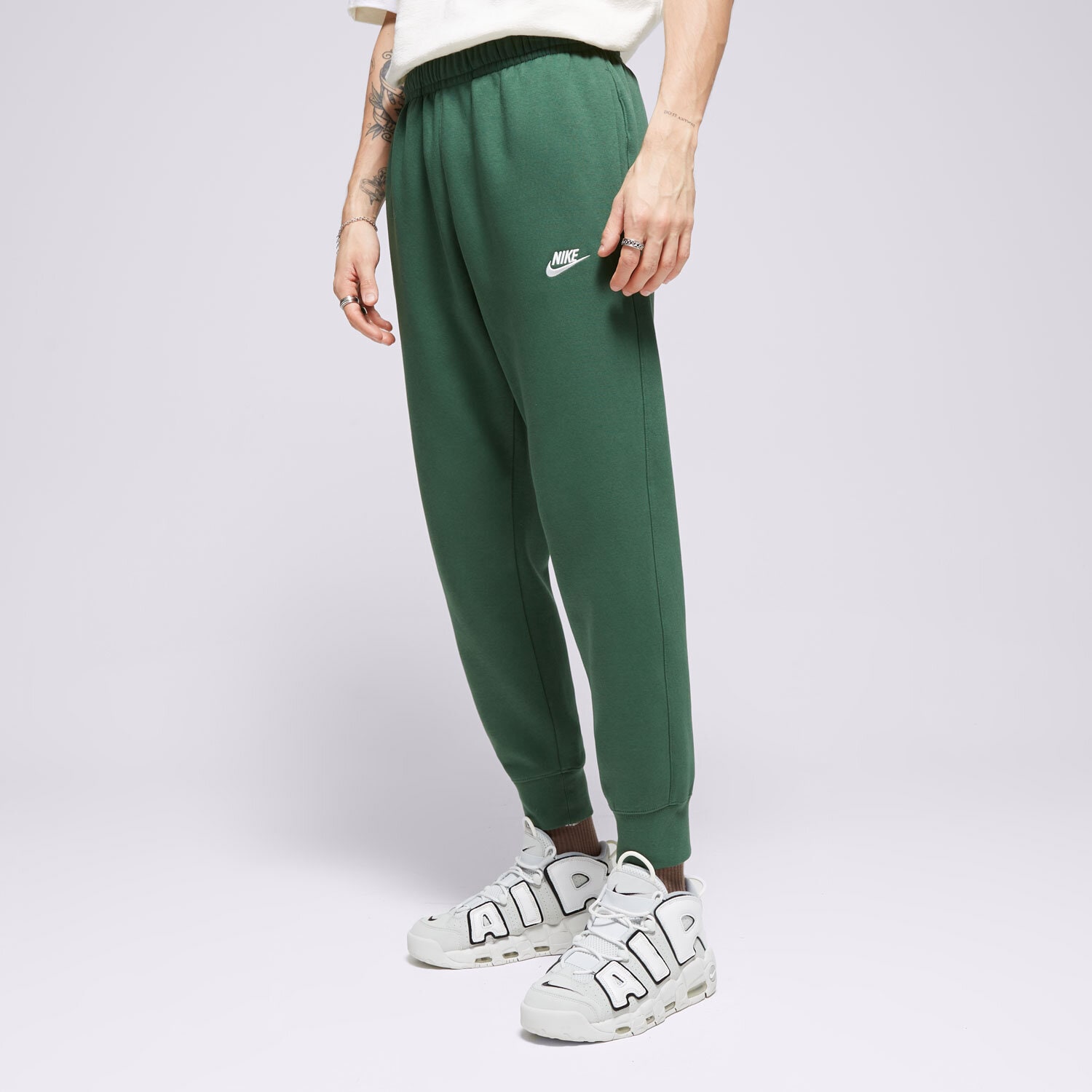 pánské kalhoty NIKE KALHOTY  M NSW CLUB JGGR BB BV2671-323 ZELENÁ