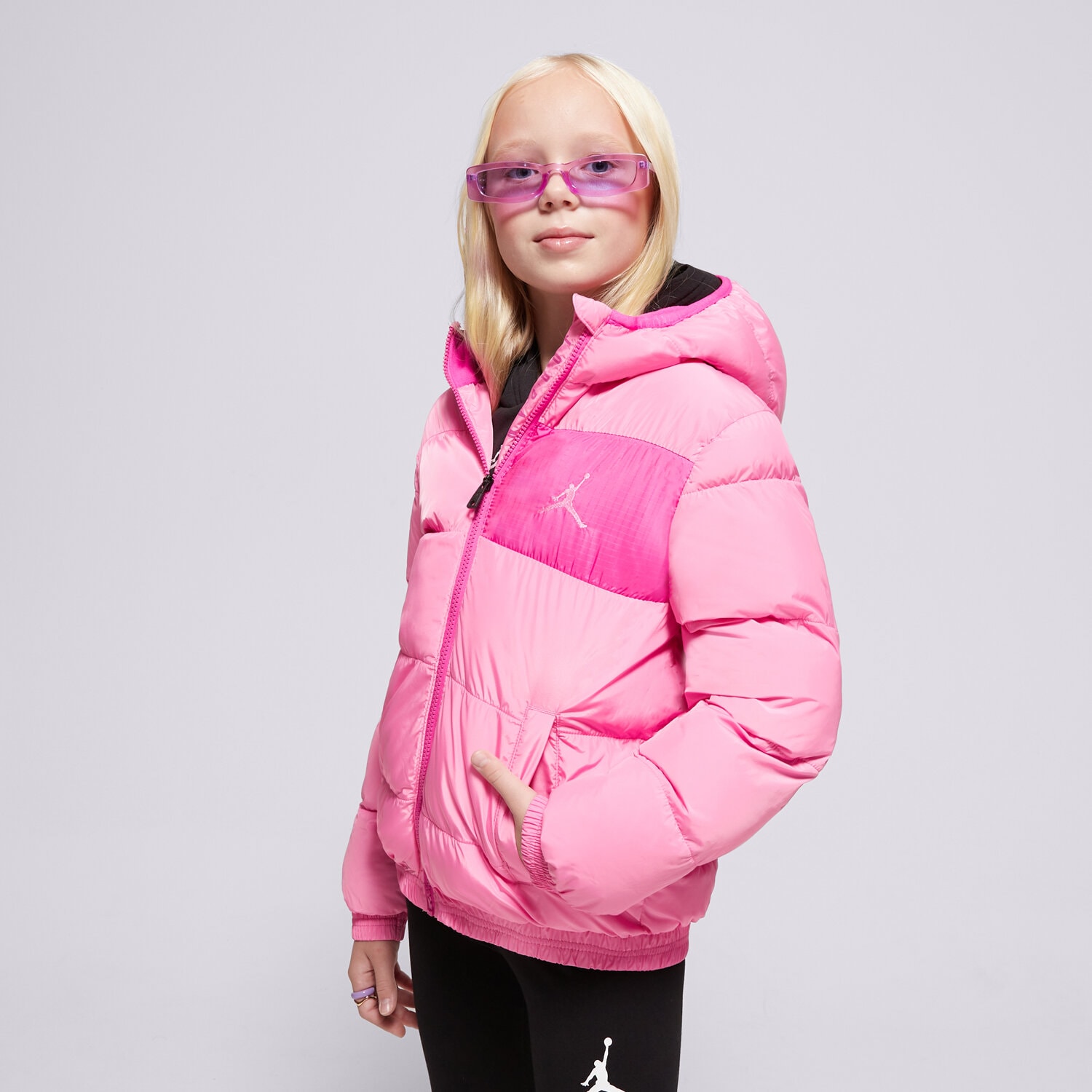 dětské tričko JORDAN BUNDA ZIMNÍ ESSENTIAL MIDWEIGHT PUFFER GIRL 45D195-AFN RŮŽOVÁ