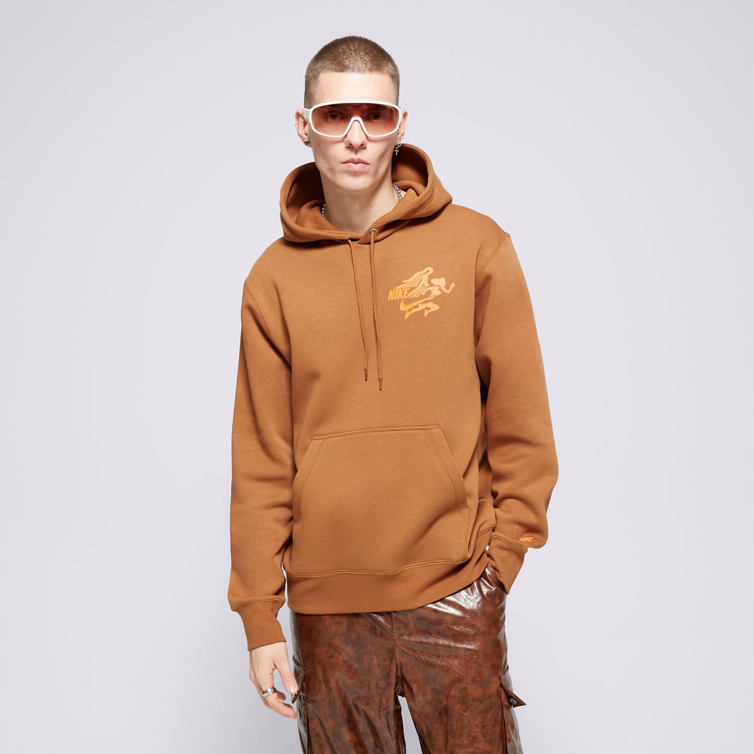 pánská mikina NIKE MIKINA S KAPUCÍ M   NK CLUB BB PO HOODIE NVLTY FZ0903-281 HNĚDÁ