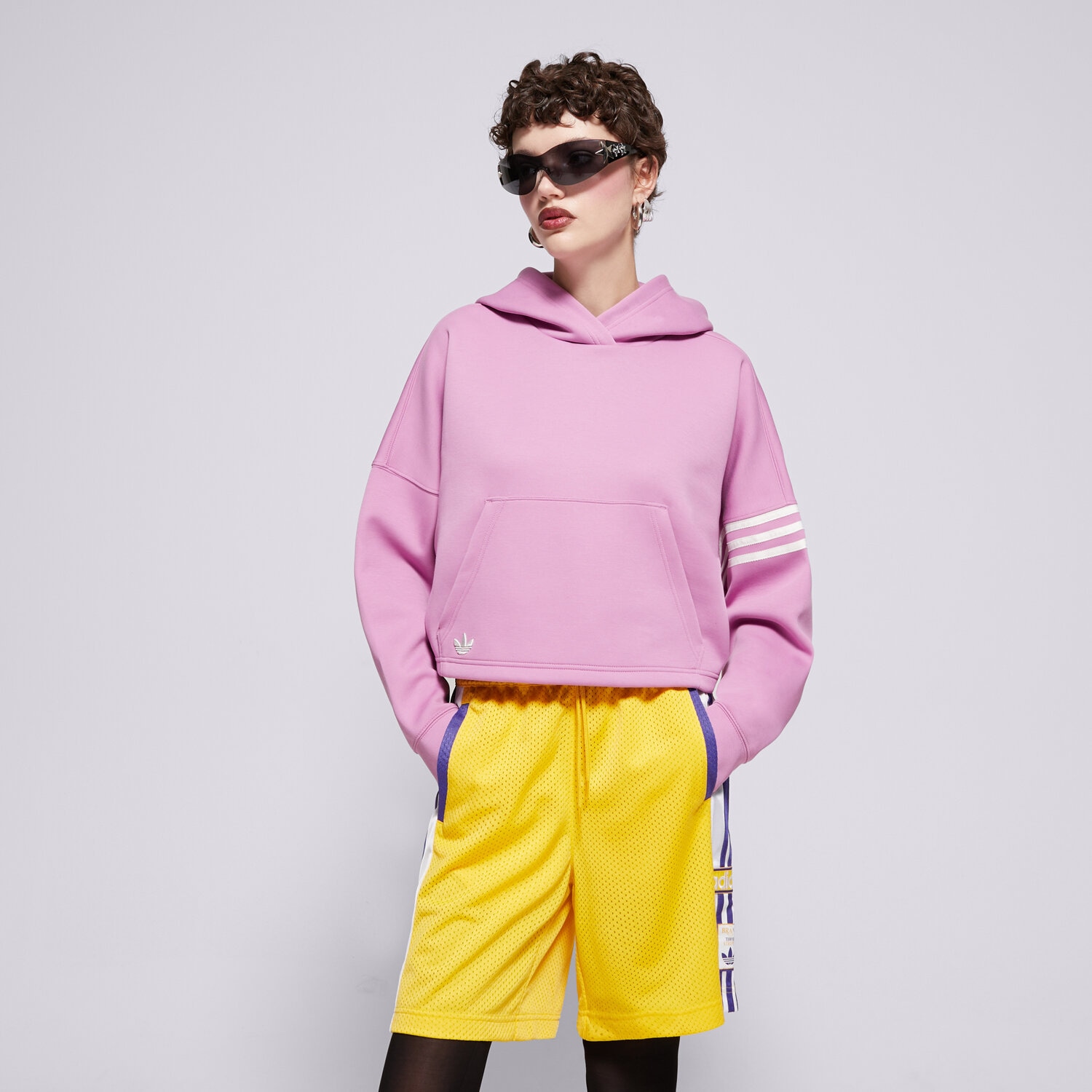dámská mikina ADIDAS MIKINA S KAPUCÍ NEUCL HOODIE IW5614 FIALOVÁ