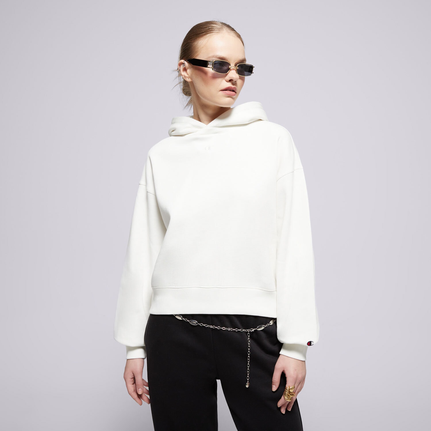 dámská mikina CHAMPION MIKINA S KAPUCÍ HOODED SWEATSHIRT 117539WW003 BÍLÁ