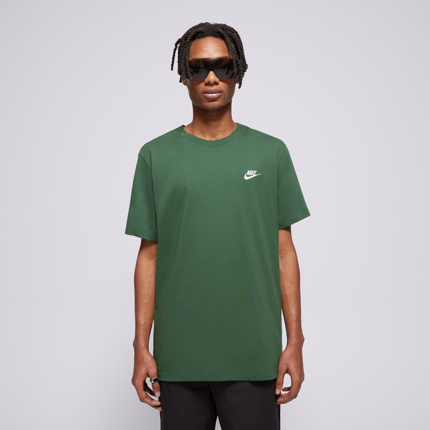 pánské tričko NIKE TRIČKO SS NIKE SPORTSWEAR CLUB AR4997-323 ZELENÁ