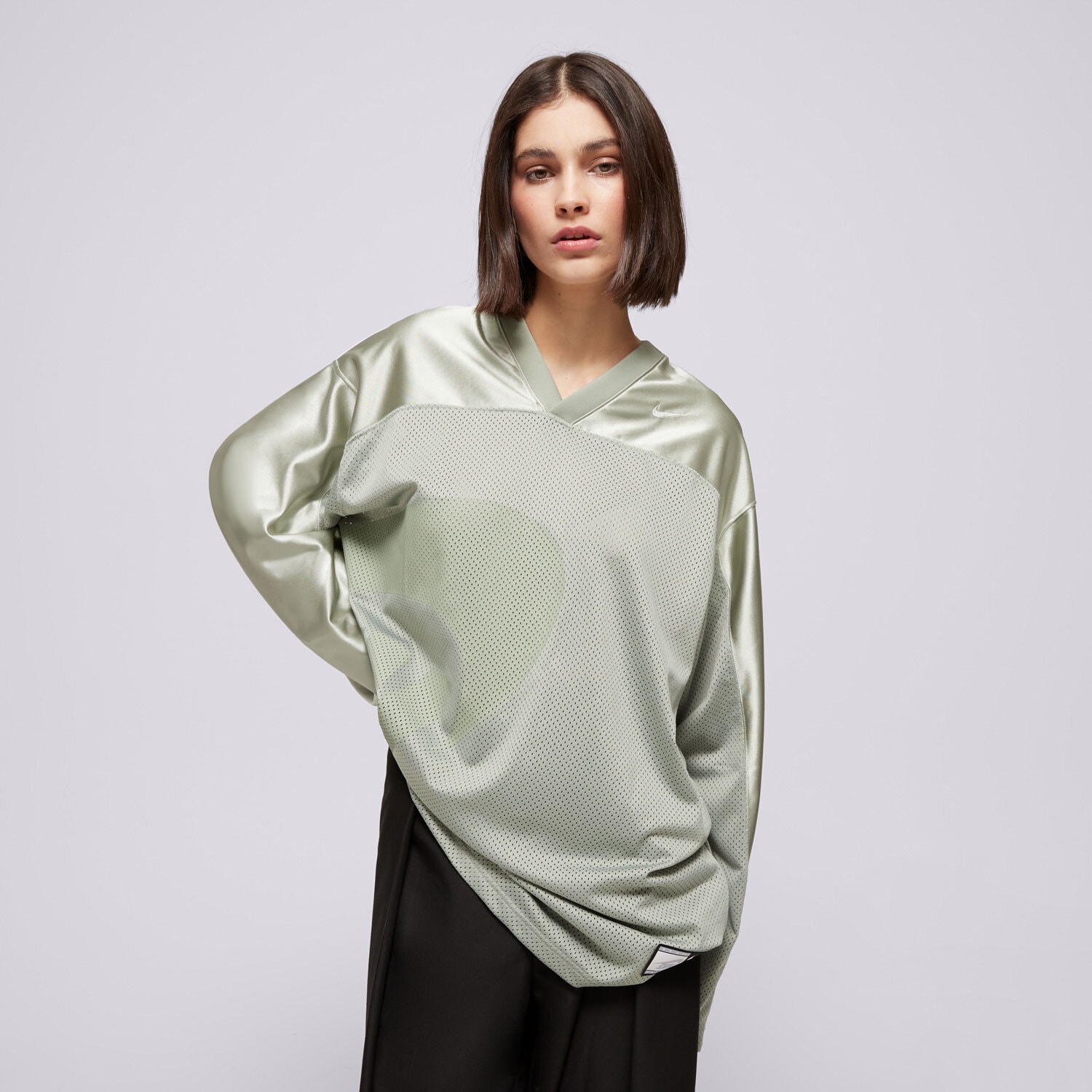 dámské tričko NIKE BLUZKA W NSW LS JERSEY DANCE FV7771-370 ZELENÁ