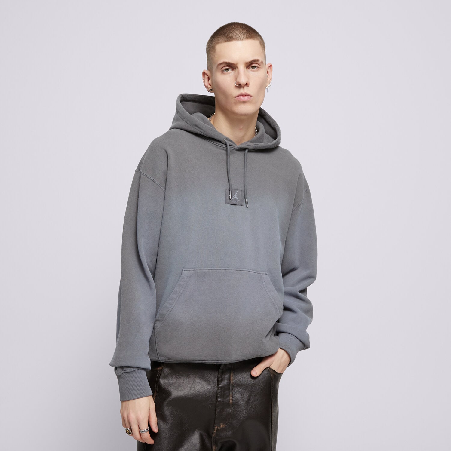 pánská mikina JORDAN MIKINA S KAPUCÍ M J FLIGHT WASH FLC PO FV7249-068 ŠEDÁ