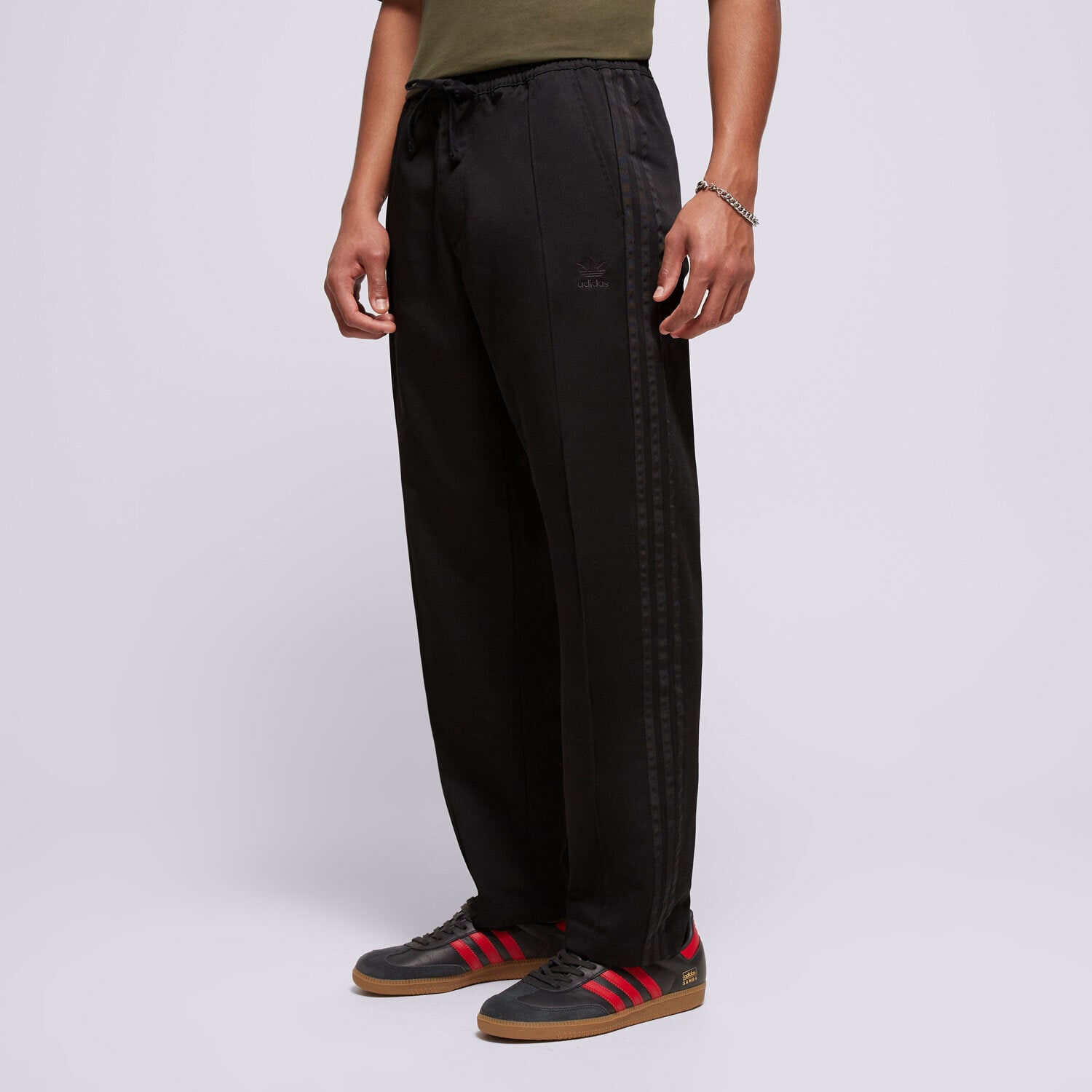 pánské kalhoty ADIDAS KALHOTY  CHINO IY2074 ČERNÁ