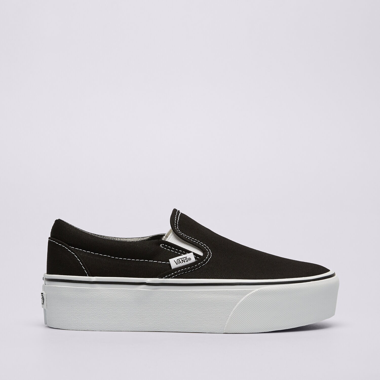 dámské tenisky VANS UA CLASSIC SLIP-ON STACKFORM VN0A7Q5RBMX1 ČERNÁ