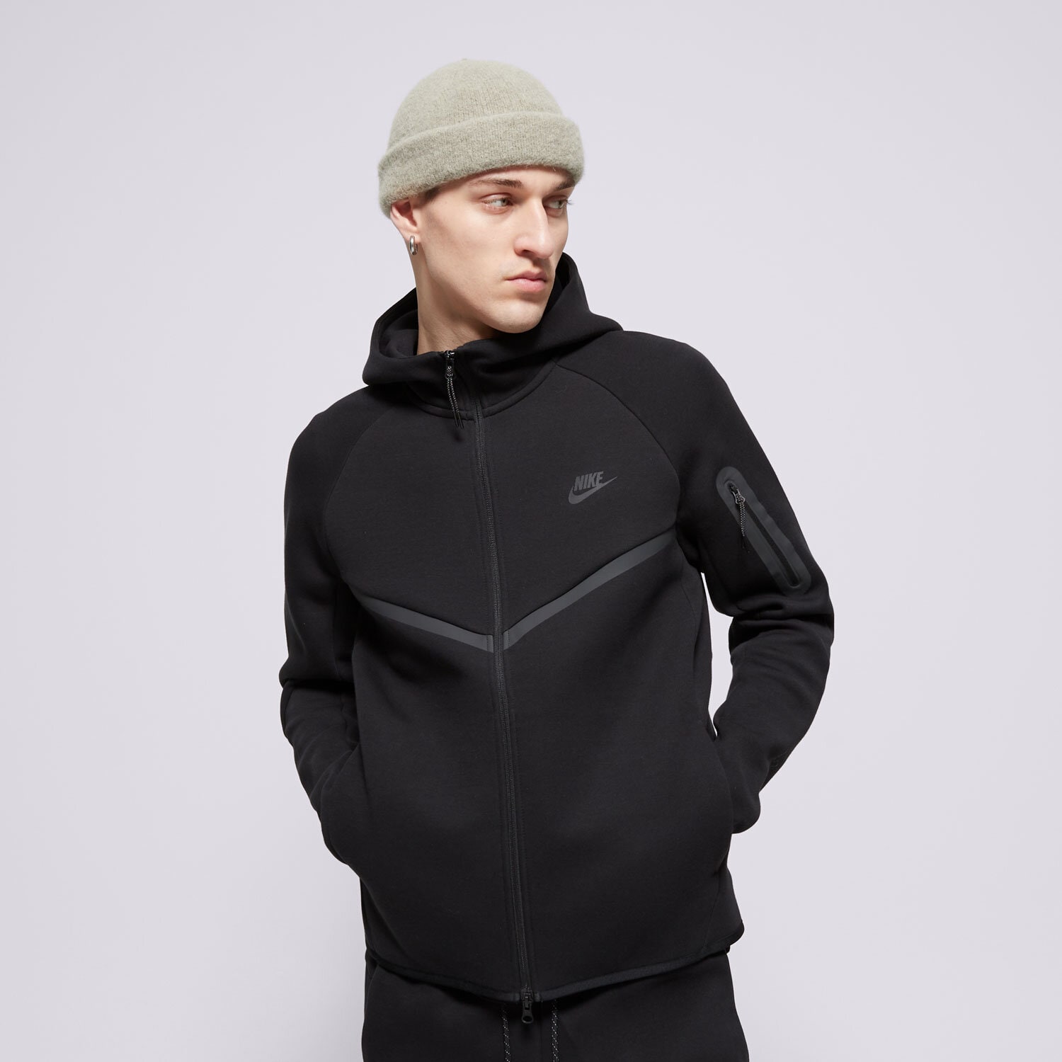 pánská mikina NIKE MIKINA S KAPUCÍ M NK TCH FLC FZ WR HOODIE HV0949-010 ČERNÁ