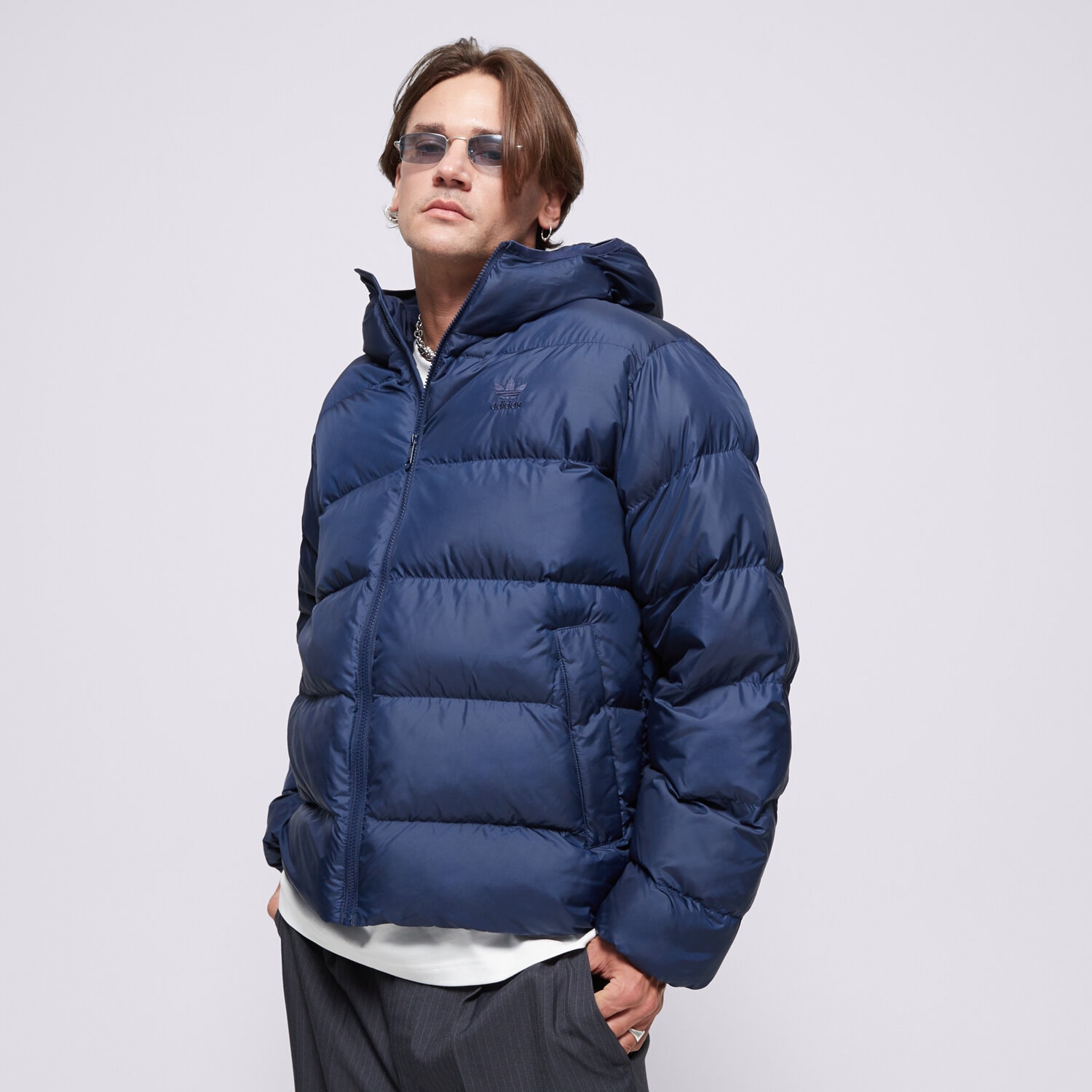 pánská zimní bunda ADIDAS BUNDA ZIMNÍ COMMERCIAL PUFF IY3397 TMAVOMODRÁ