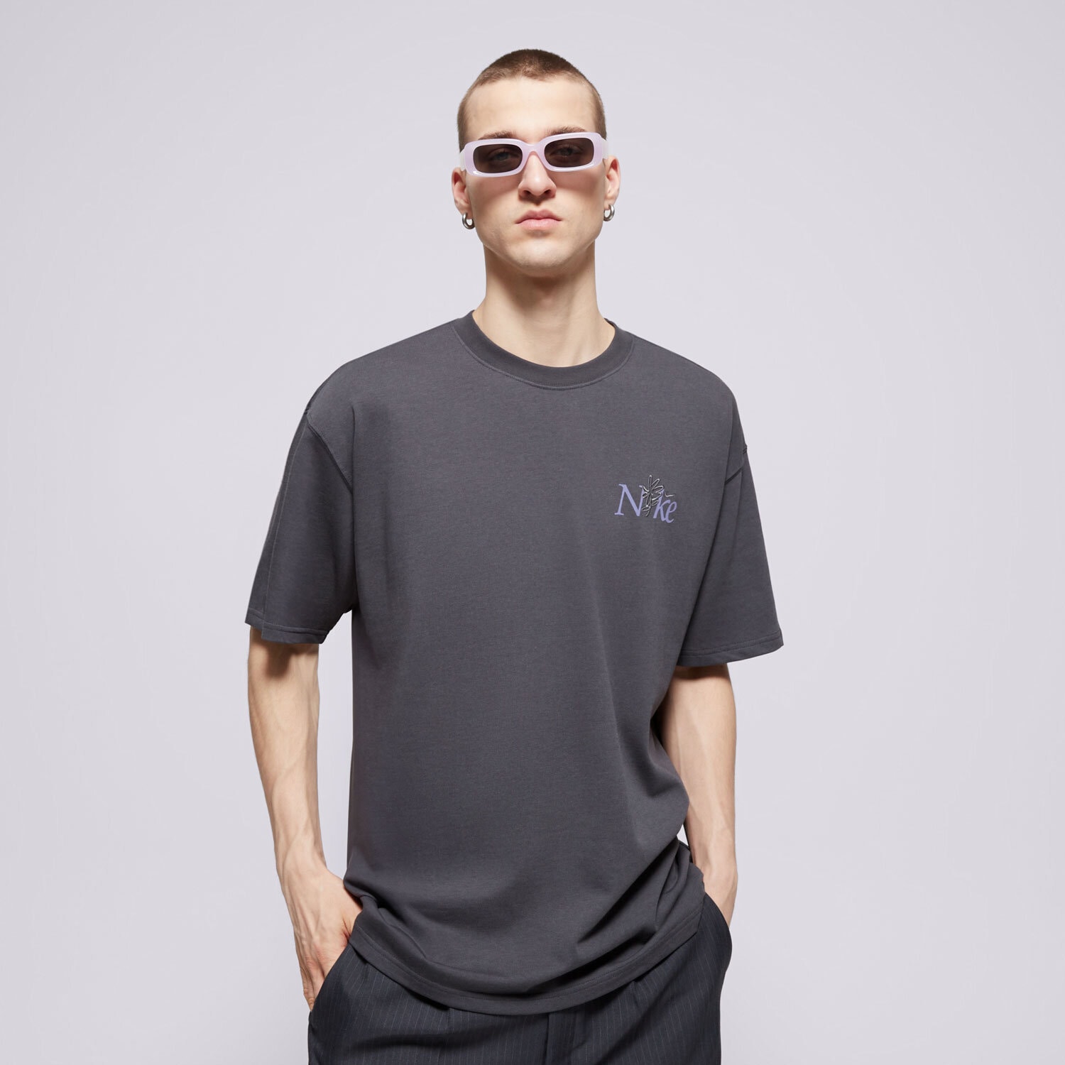 pánské tričko NIKE TRIČKO U NSW TEE M90 LBR CRFT HJ0614-060 ŠEDÁ