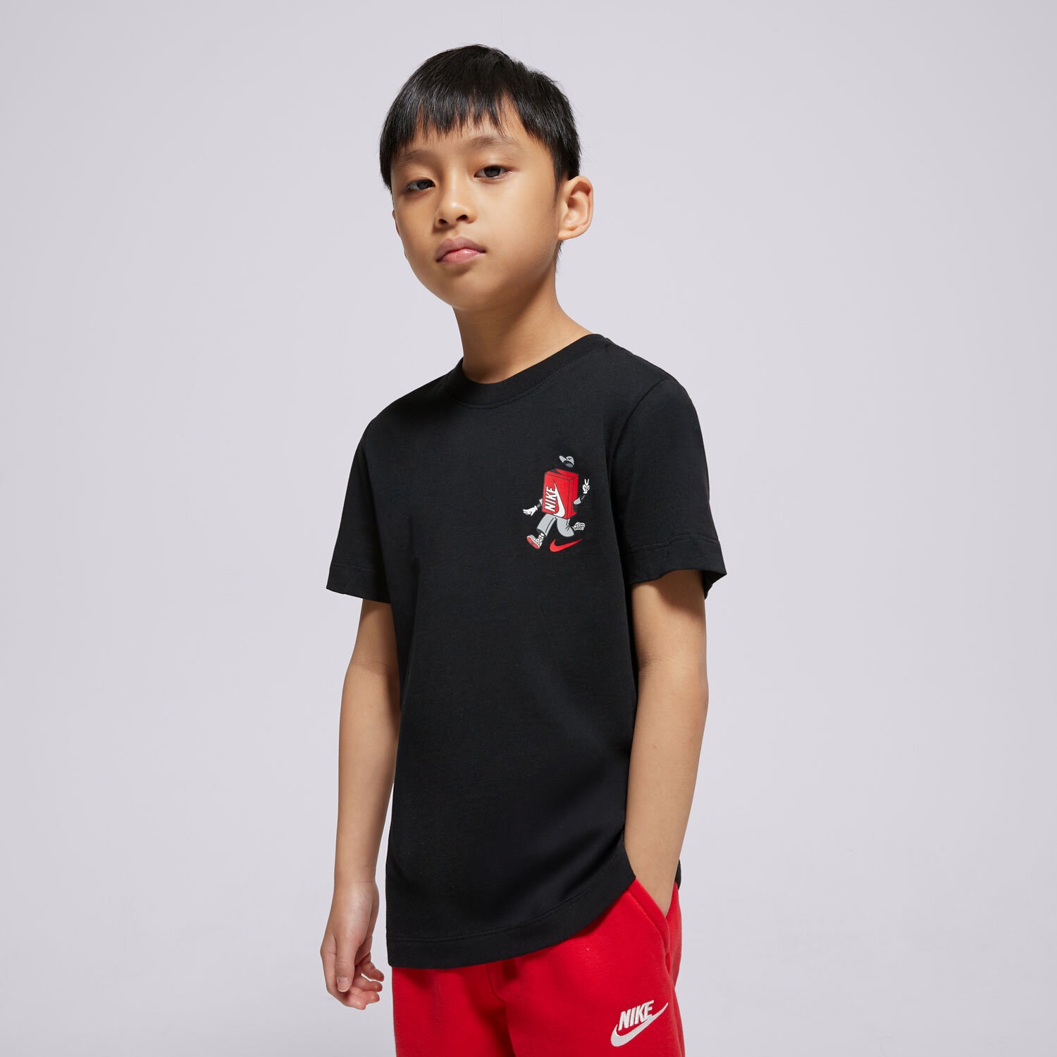dětské tričko NIKE TRIČKO K NSW TEE BOXY 1 JDI MUSIC BOY HM5660-010 ČERNÁ