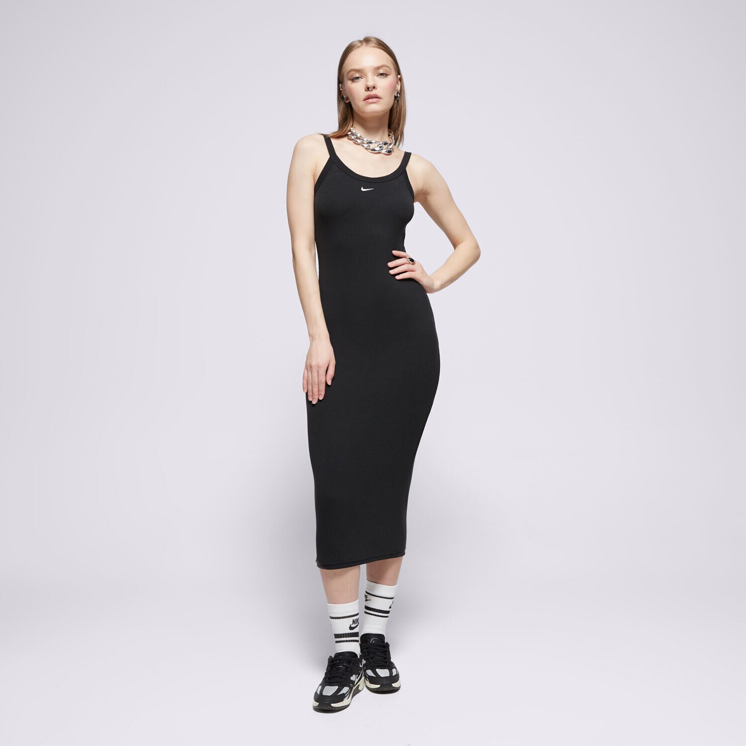 dámské šaty NIKE ŠATY W NSW NK CHLL KNT MRIB TNK DRS HJ0710-010 ČERNÁ