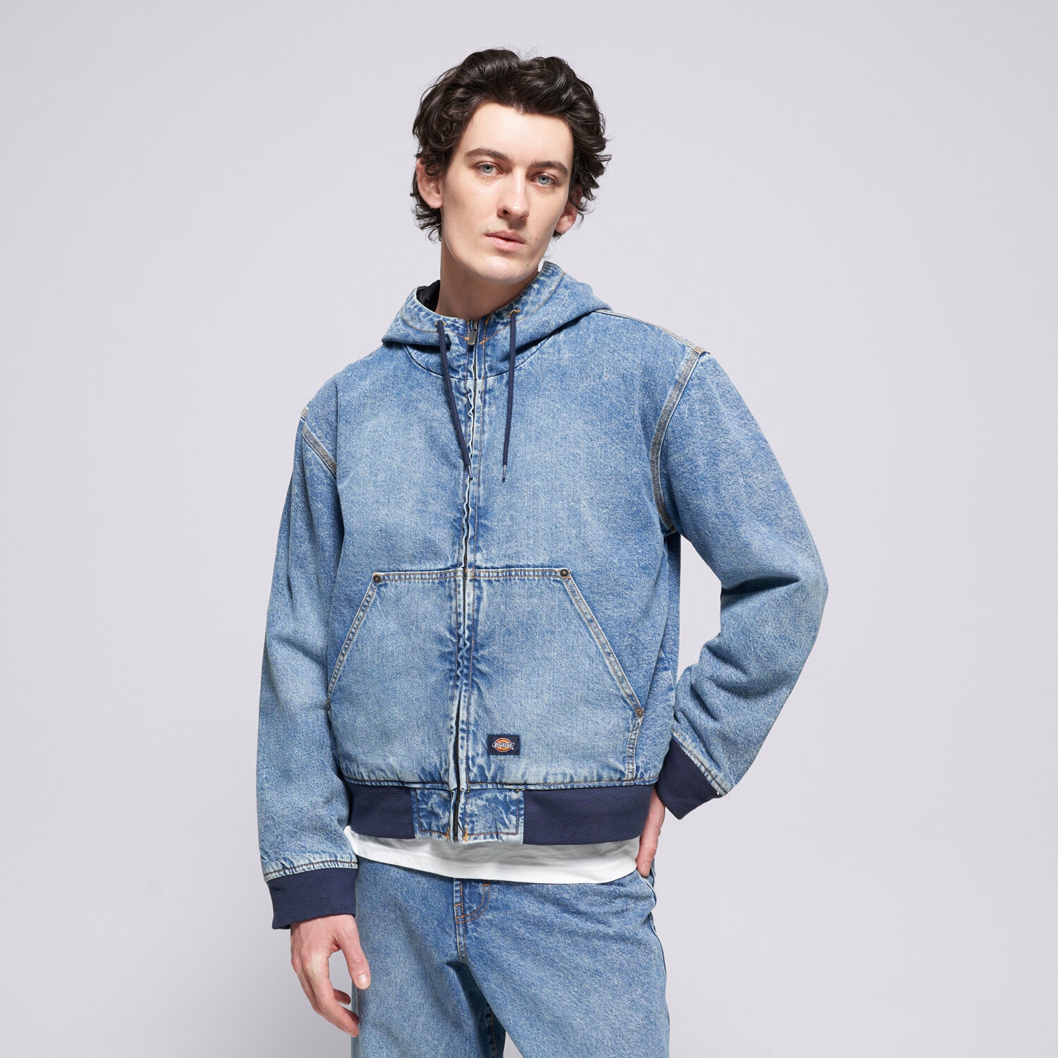 Přechodná bunda pánská (podzimní, jarní) DICKIES BUNDA DICKIES HOODED DENIM JACKET DK0A4ZAPK211 MODRÁ