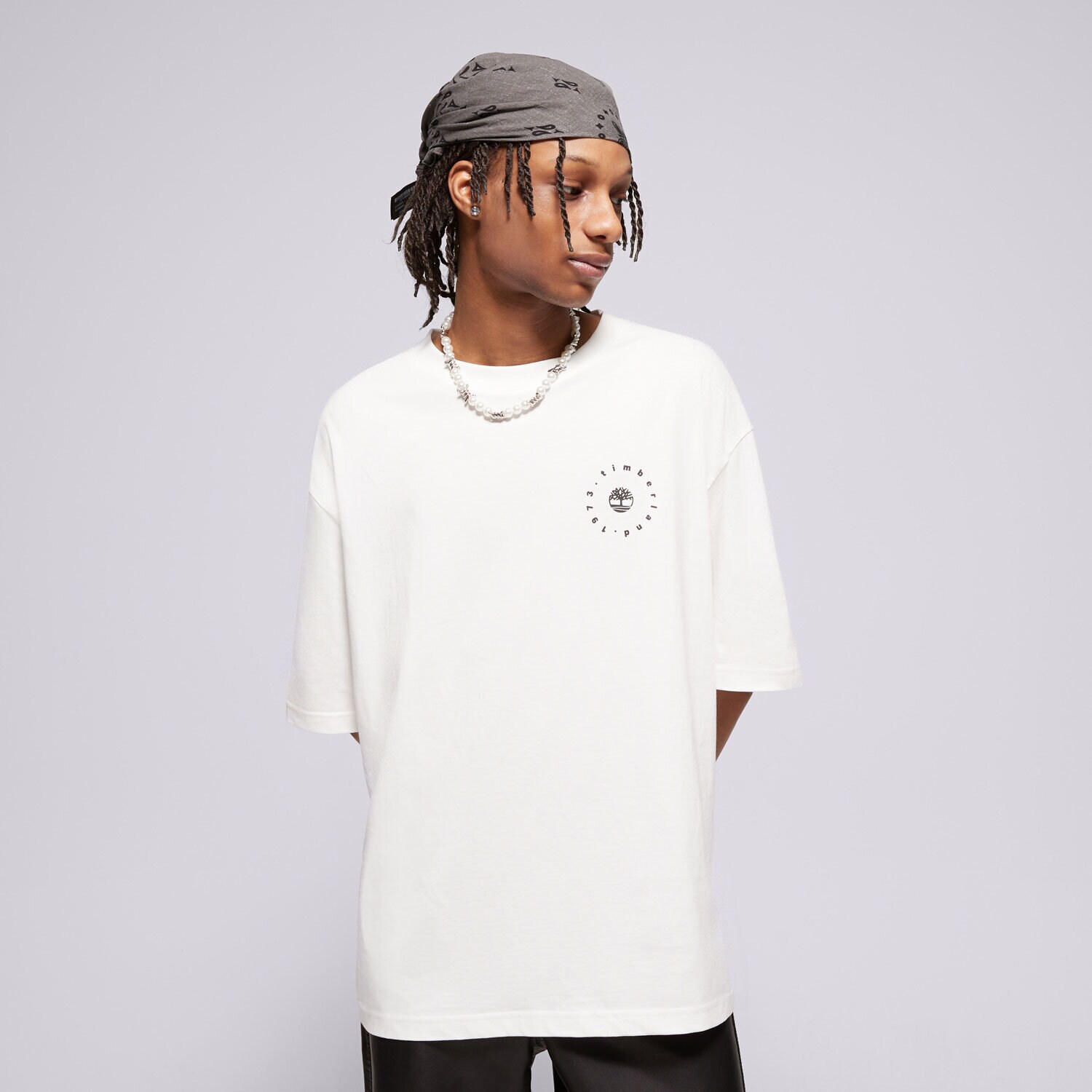 pánské tričko TIMBERLAND TRIČKO SS "TIMBS ON MY FEET" BOX GRAPHIC TEE WHIT TB0A5NUA1001 BÍLÁ