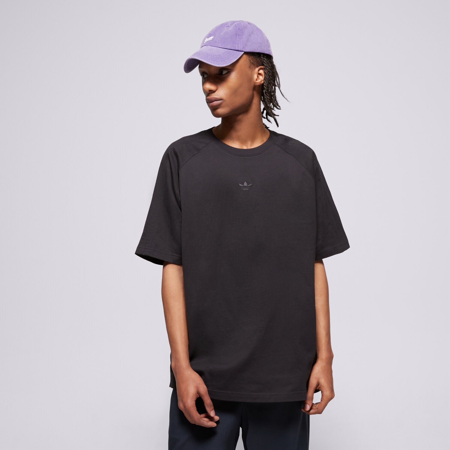 pánské tričko ADIDAS TRIČKO P ESS TEE JC9570 ČERNÁ