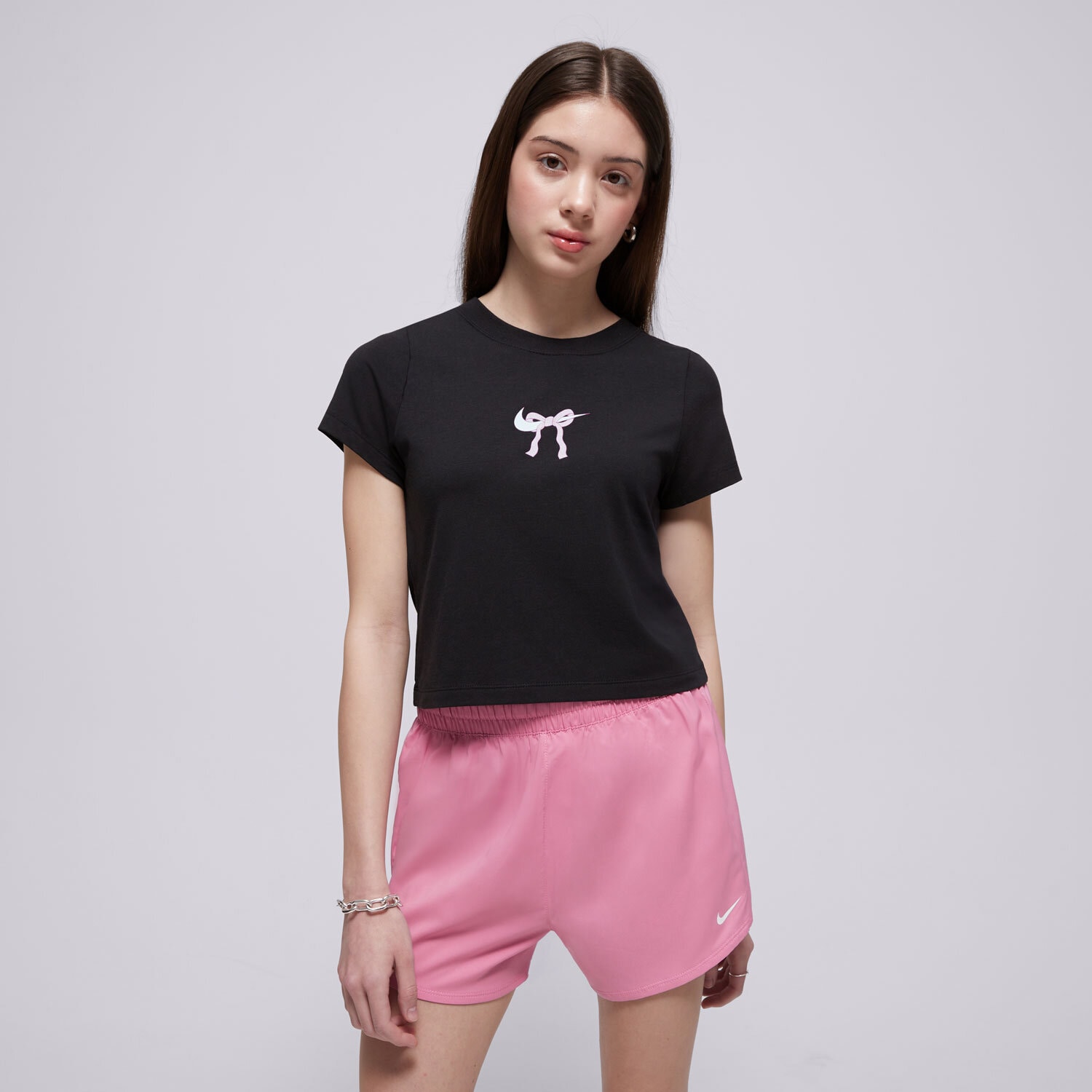 dětské tričko NIKE TRIČKO G NSW TEE BOW GIRL HQ2344-010 ČERNÁ