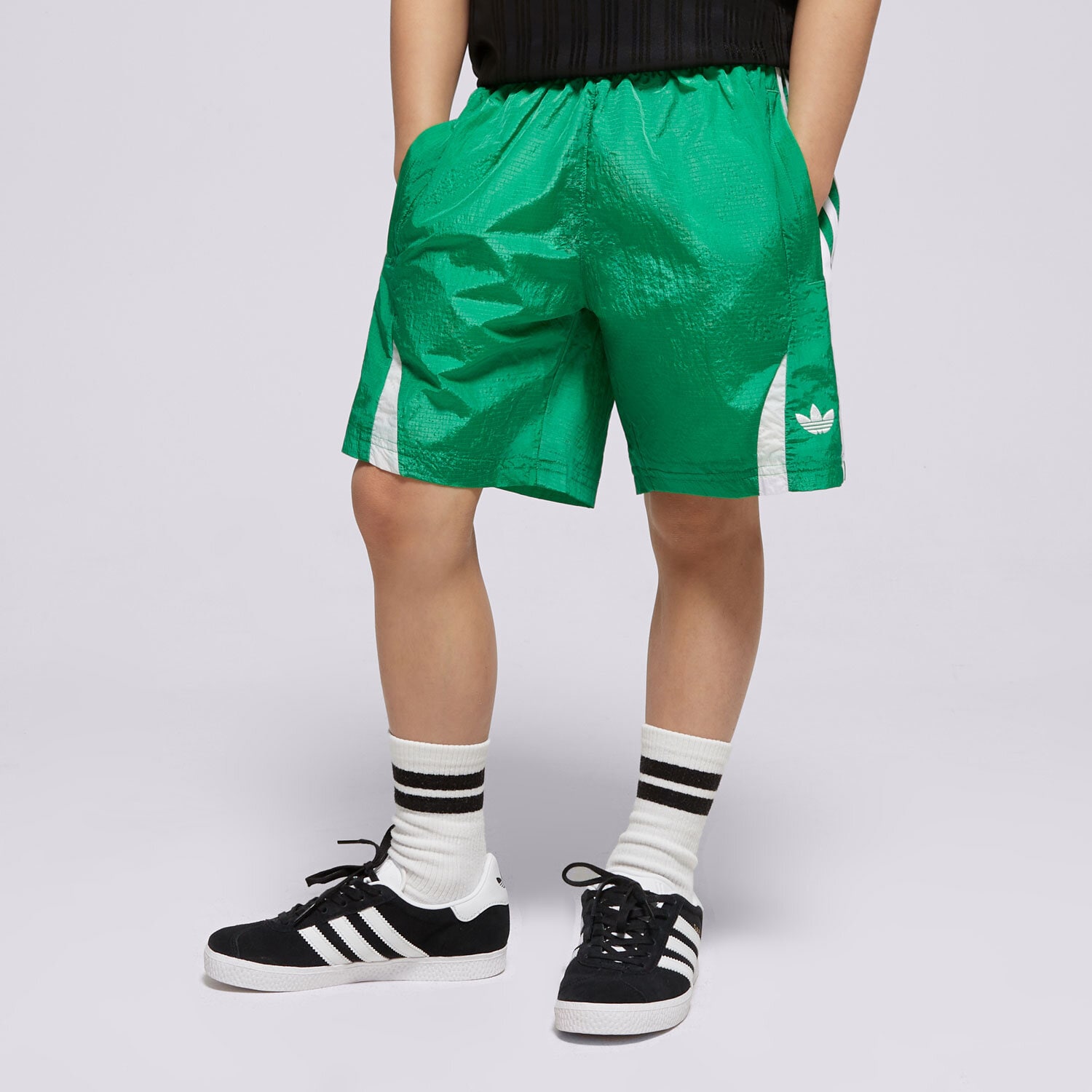 ADIDAS ŠORTKY  WOVEN SHORT BOYS JC9120 ZELENÁ