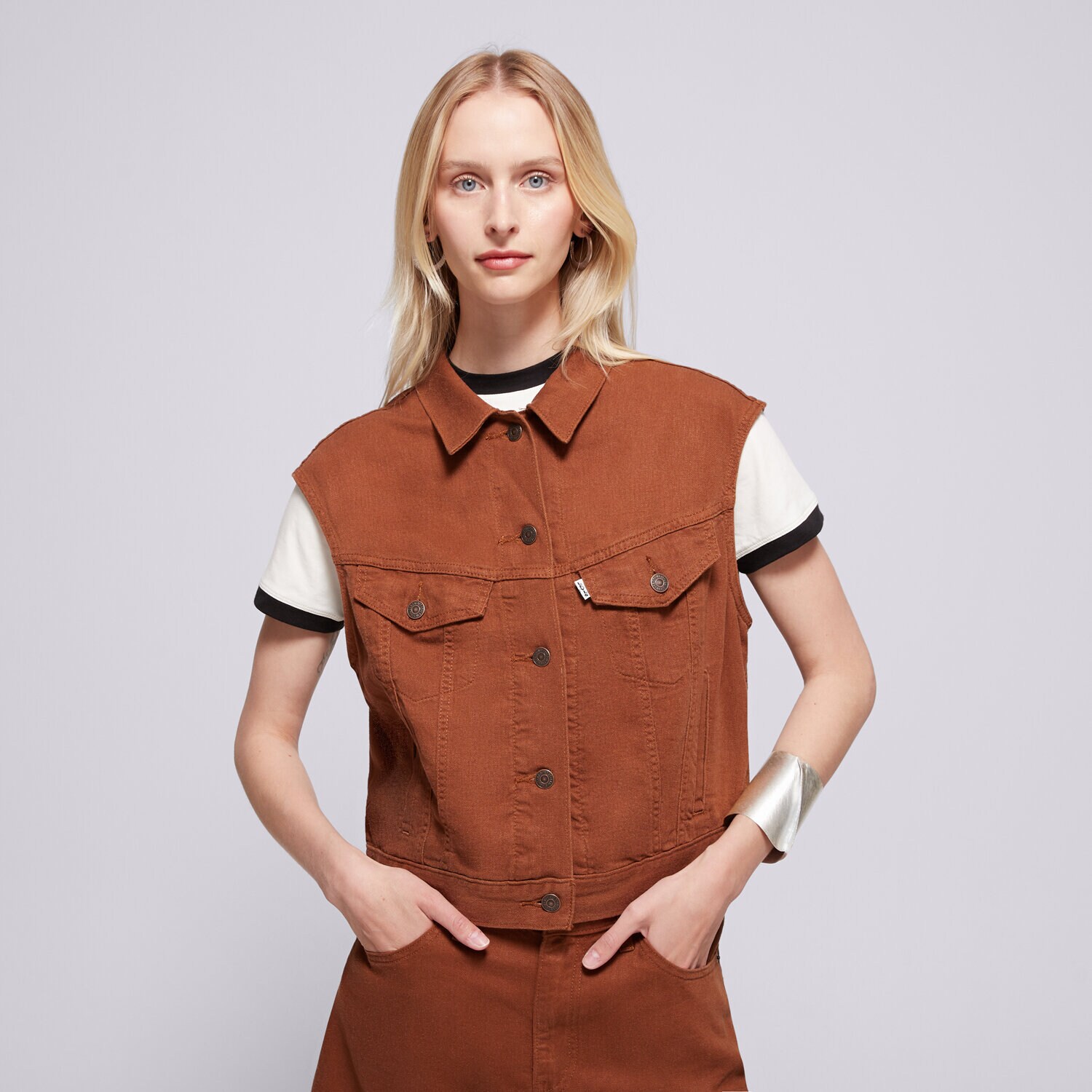 dámska vesta LEVI'S VESTA SHRUNKEN 90S VEST 001W2-0003 HNĚDÁ