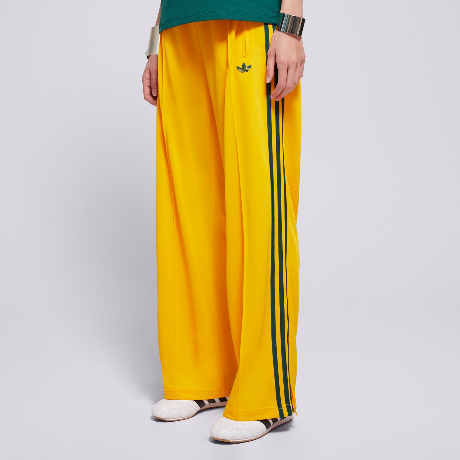 dámské kalhoty ADIDAS KALHOTY  FBIRD LOOSE JP2316 ŽLUTÁ