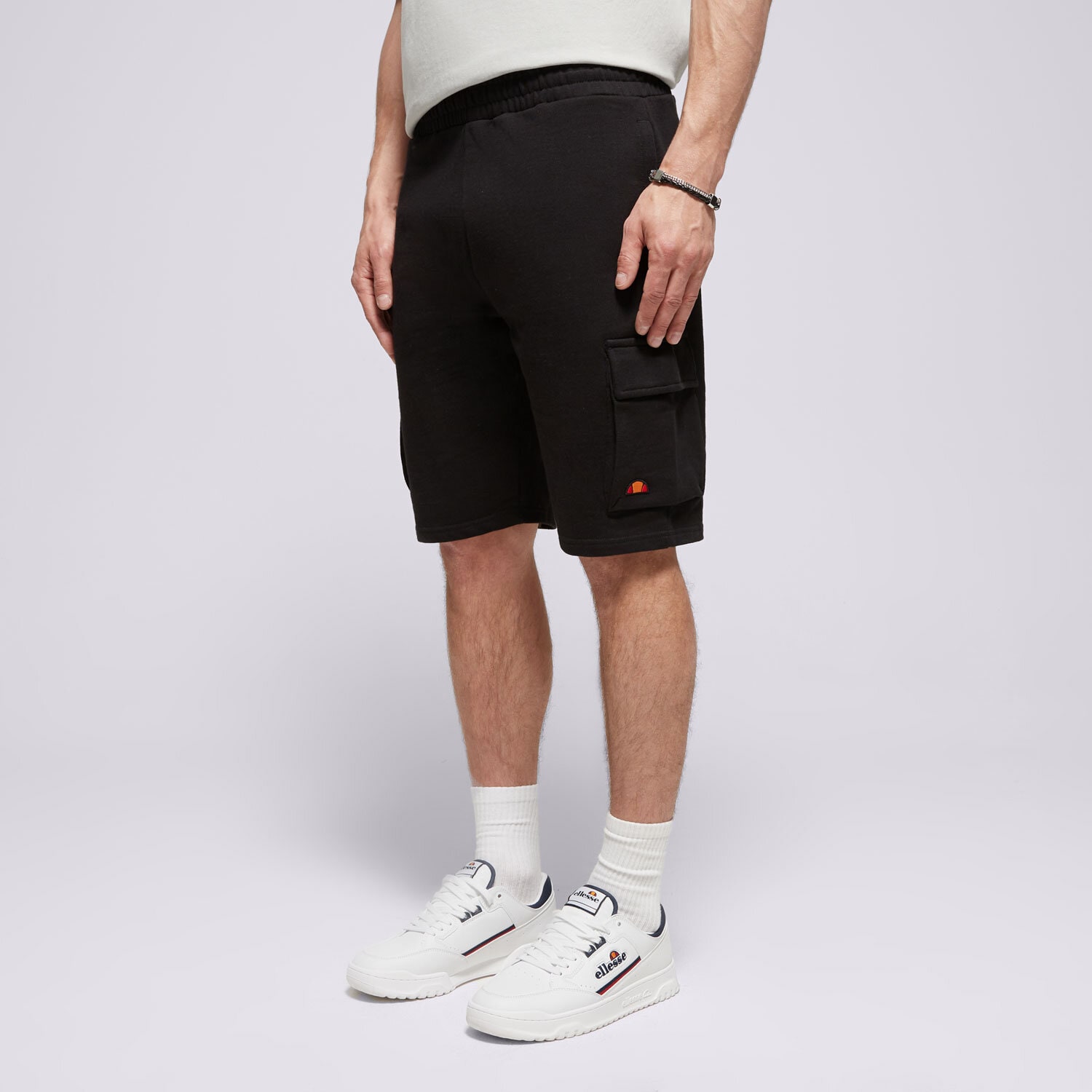 pánské kraťasy ELLESSE ŠORTKY  VIZZINI CARGO SHORTS BLK SMG23453011 ČERNÁ