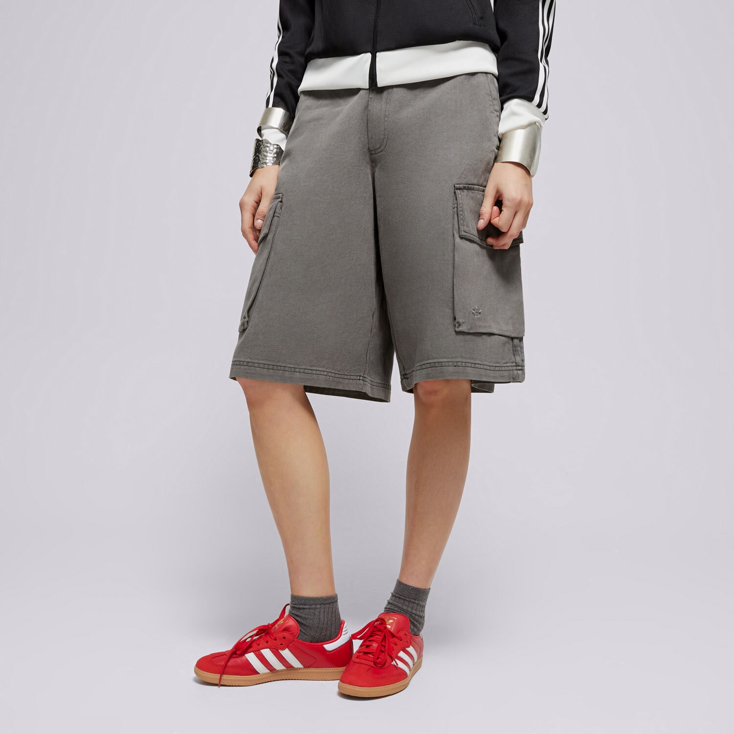 dámské kraťasy ADIDAS ŠORTKY  CARGO JORTS JD0139 ŠEDÁ