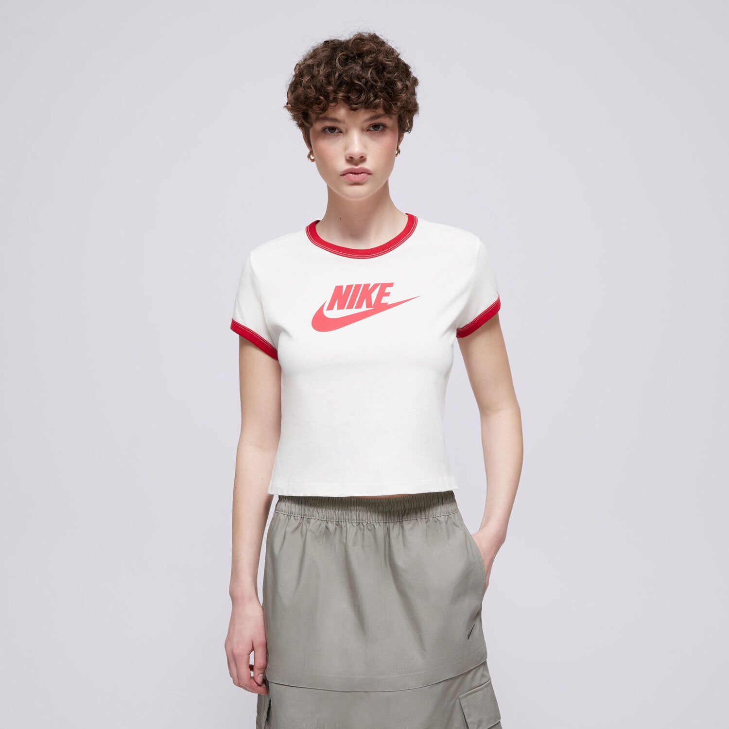 dámské tričko NIKE TRIČKO W NSW SS RINGER TEE VNTG RUN IF4072-133 Krémová