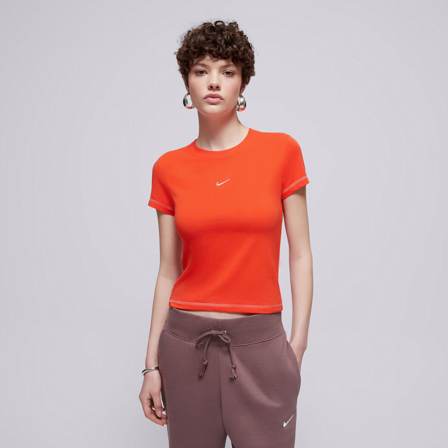 dámské tričko NIKE TRIČKO W NSW CHLL KNT MD CRP GLS HV6525-633 ČERVENÁ