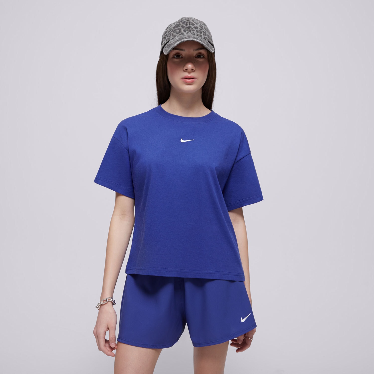 dětské tričko NIKE TRIČKO G NSW TEE BOXY ESSNTL LBR GIRL FZ5559-539 MODRÁ