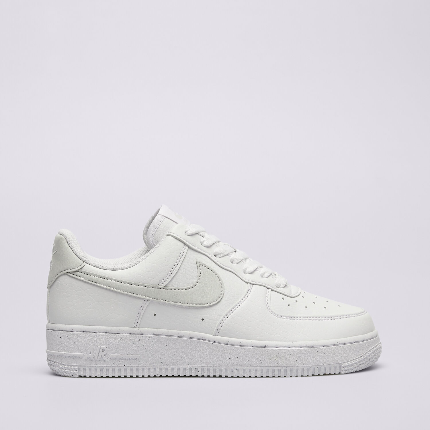 dámské tenisky NIKE AIR FORCE 1 '07 NEXT NATURE DV3808-109 BÍLÁ