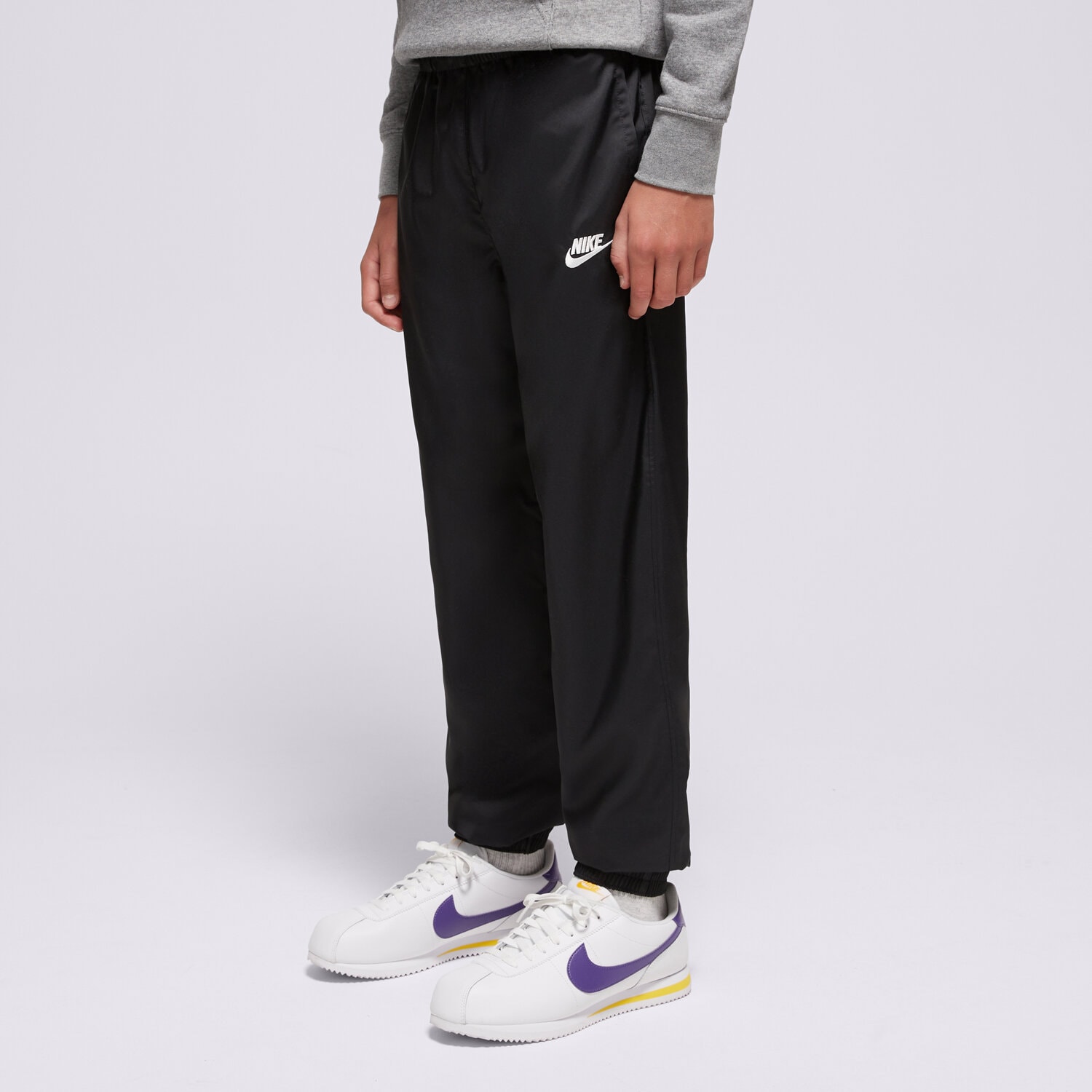 dětské kalhoty NIKE KALHOTY  K NSW CLUB WVN JGGR LBR BOY HF8141-010 ČERNÁ