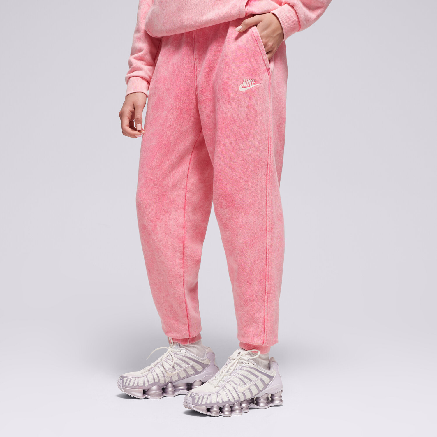 dětské kalhoty NIKE KALHOTY  K NSW WASH CLUB FLC JGGR FT GIRL IH2376-684 RŮŽOVÁ