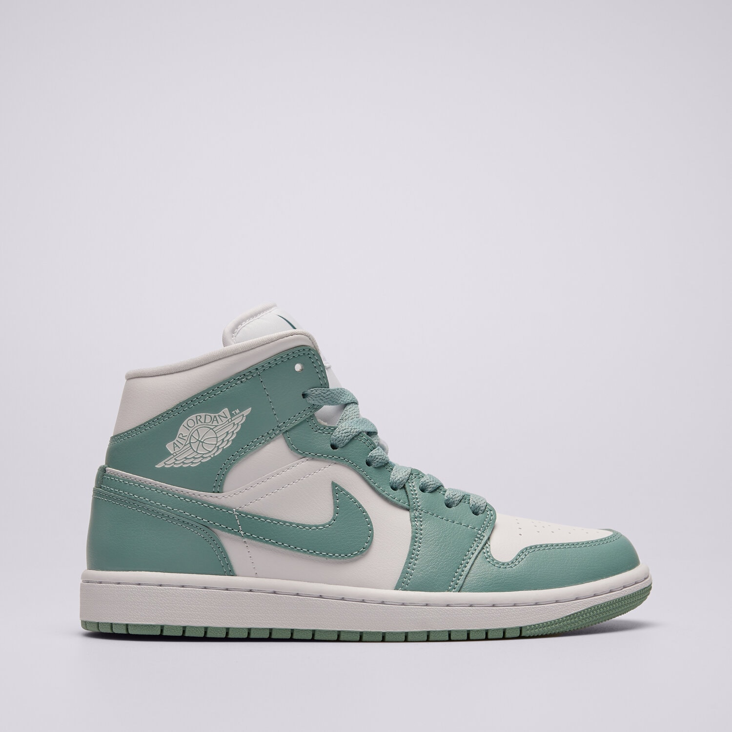 dámské tenisky WMNS AIR JORDAN 1 MID BQ6472-138 BÍLÁ
