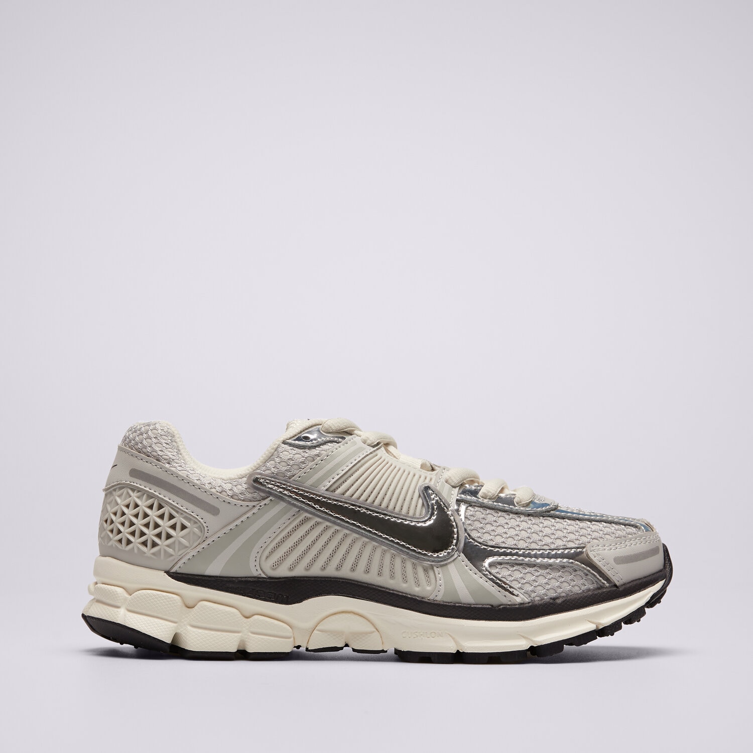 dámské tenisky NIKE W ZOOM VOMERO 5 NA FD0884-025 ŠEDÁ