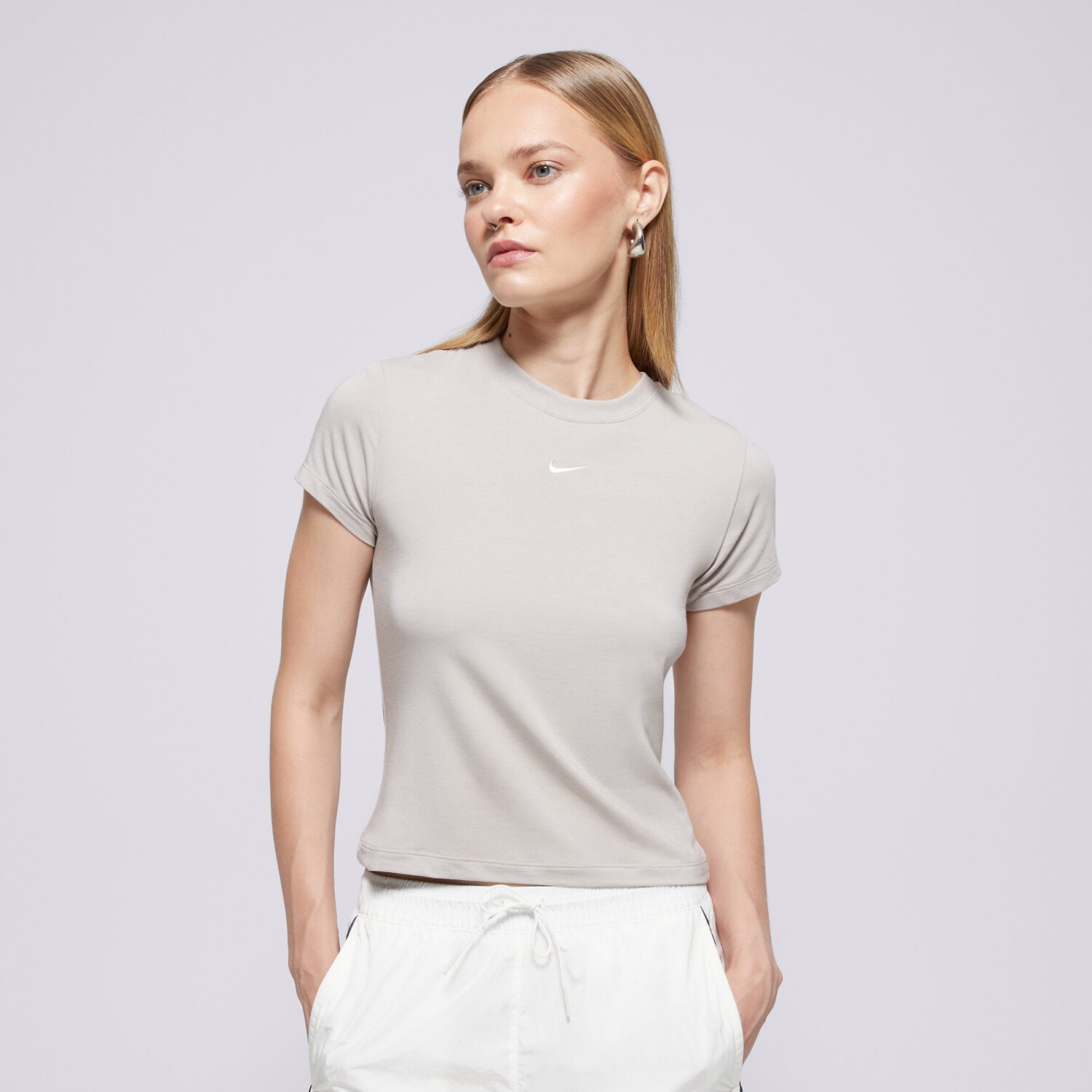 dámské tričko NIKE TRIČKO W NSW NK CHLL KNT MD CRP FV5508-009 ŠEDÁ