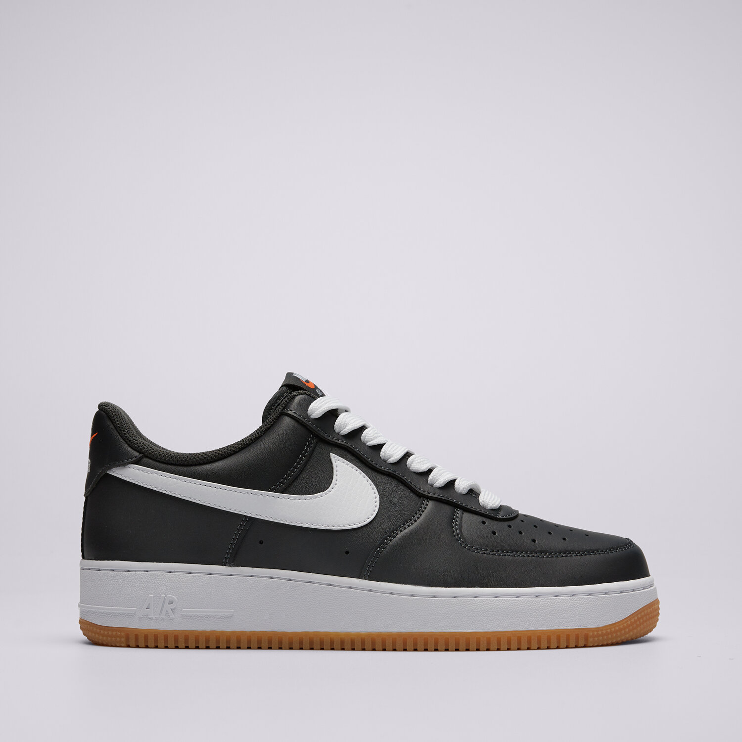 pánské tenisky NIKE AIR FORCE 1 '07 LV8 II7630-001 ČERNÁ