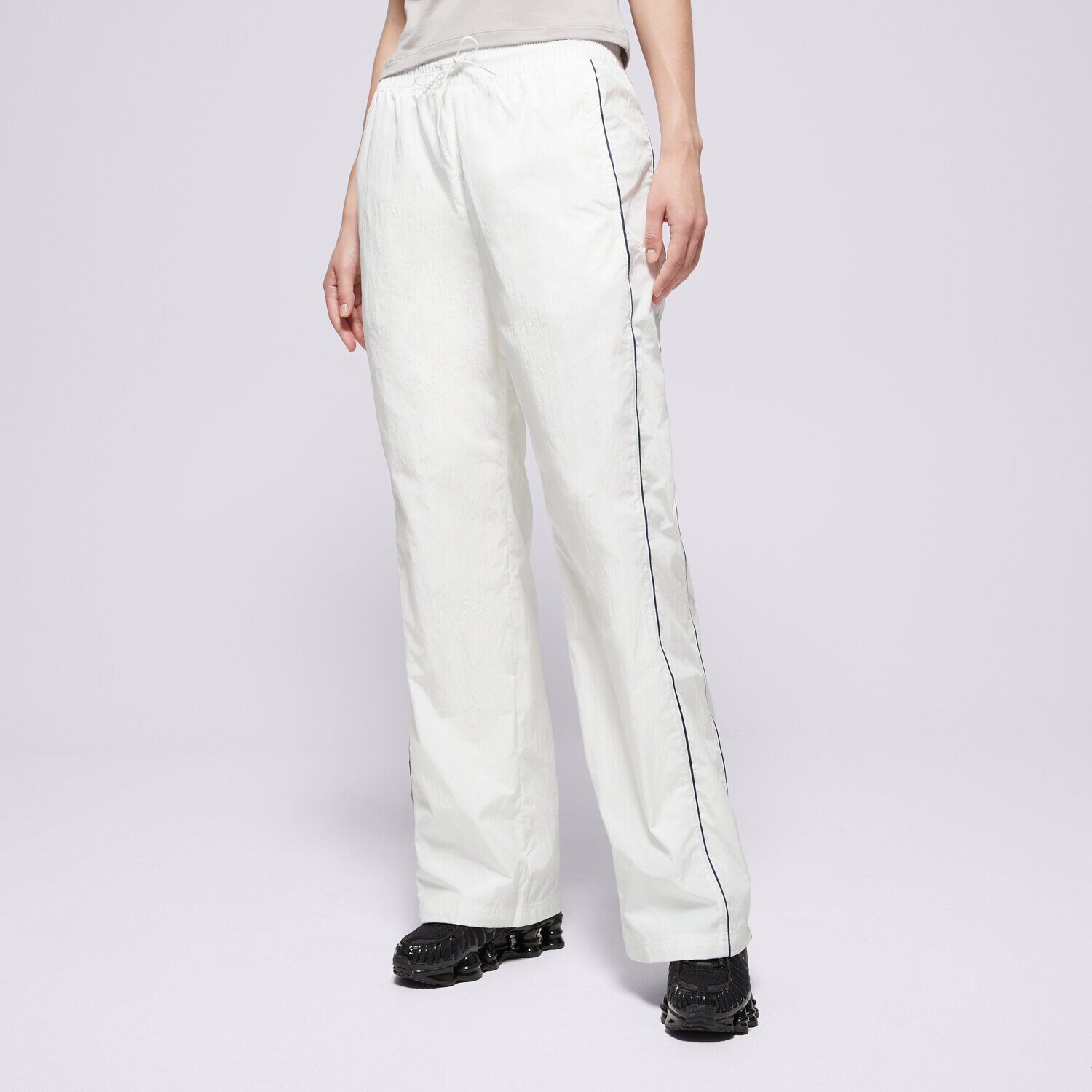 dámské kalhoty NIKE KALHOTY  W NSW NK WR WVN HR OH PANT FV7655-135 Krémová