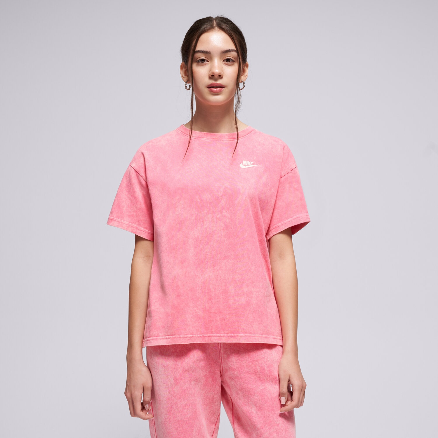 dětské tričko NIKE TRIČKO K NSW CLUB WASH TEE GIRL IH3584-684 RŮŽOVÁ