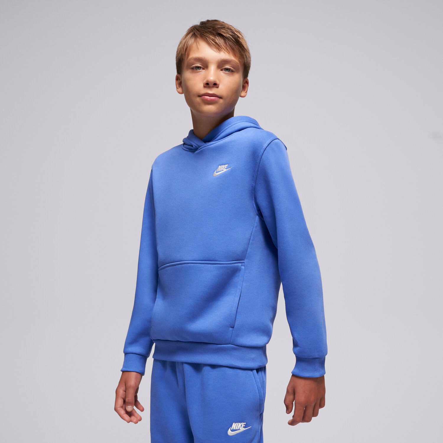 dětská mikina NIKE MIKINA S KAPUCÍ K NSW CLUB FLC HDY LBR BOY FD3000-411 MODRÁ