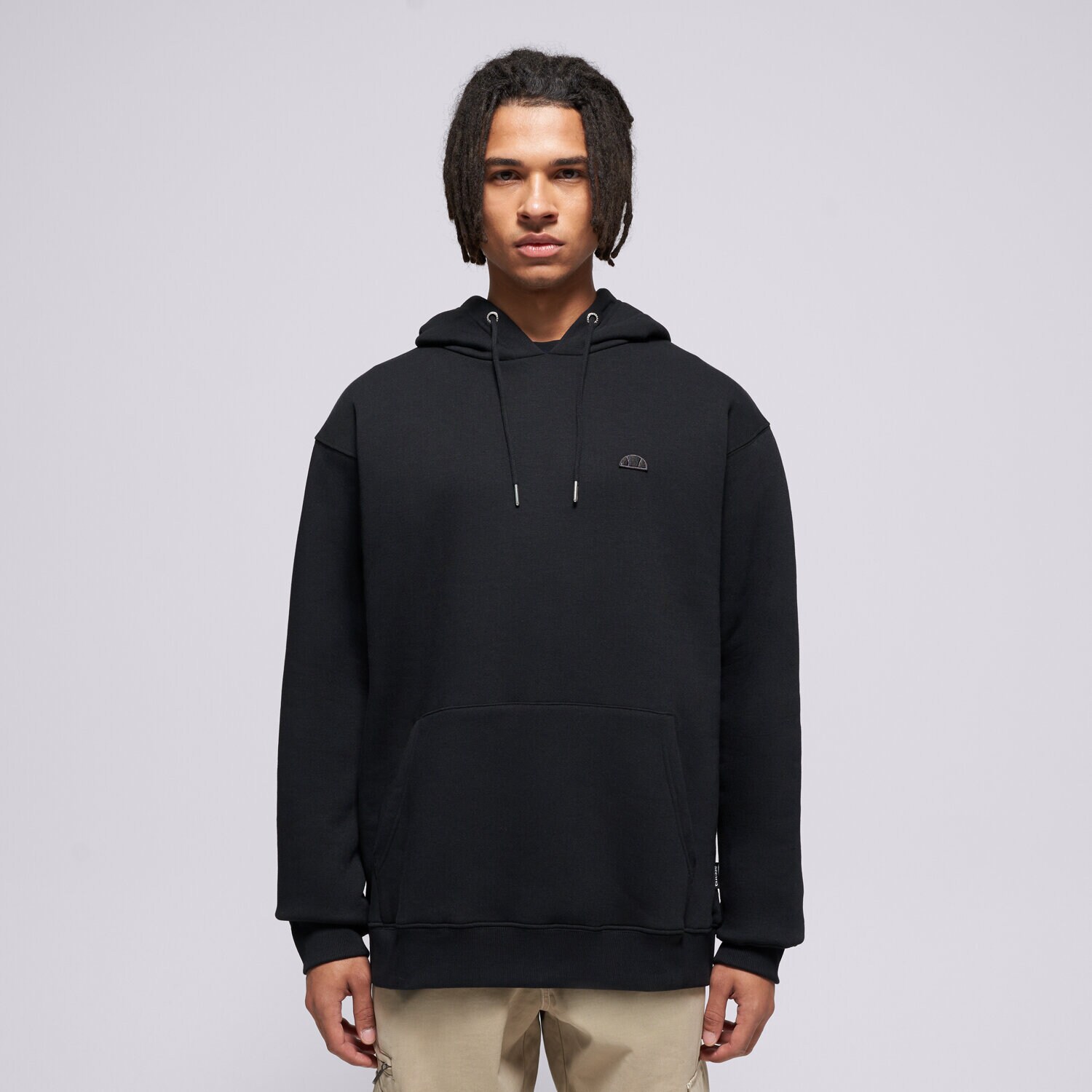 pánská mikina ELLESSE MIKINA S KAPUCÍ VARON OH HOODY BLK MN SMG22037015 ČERNÁ