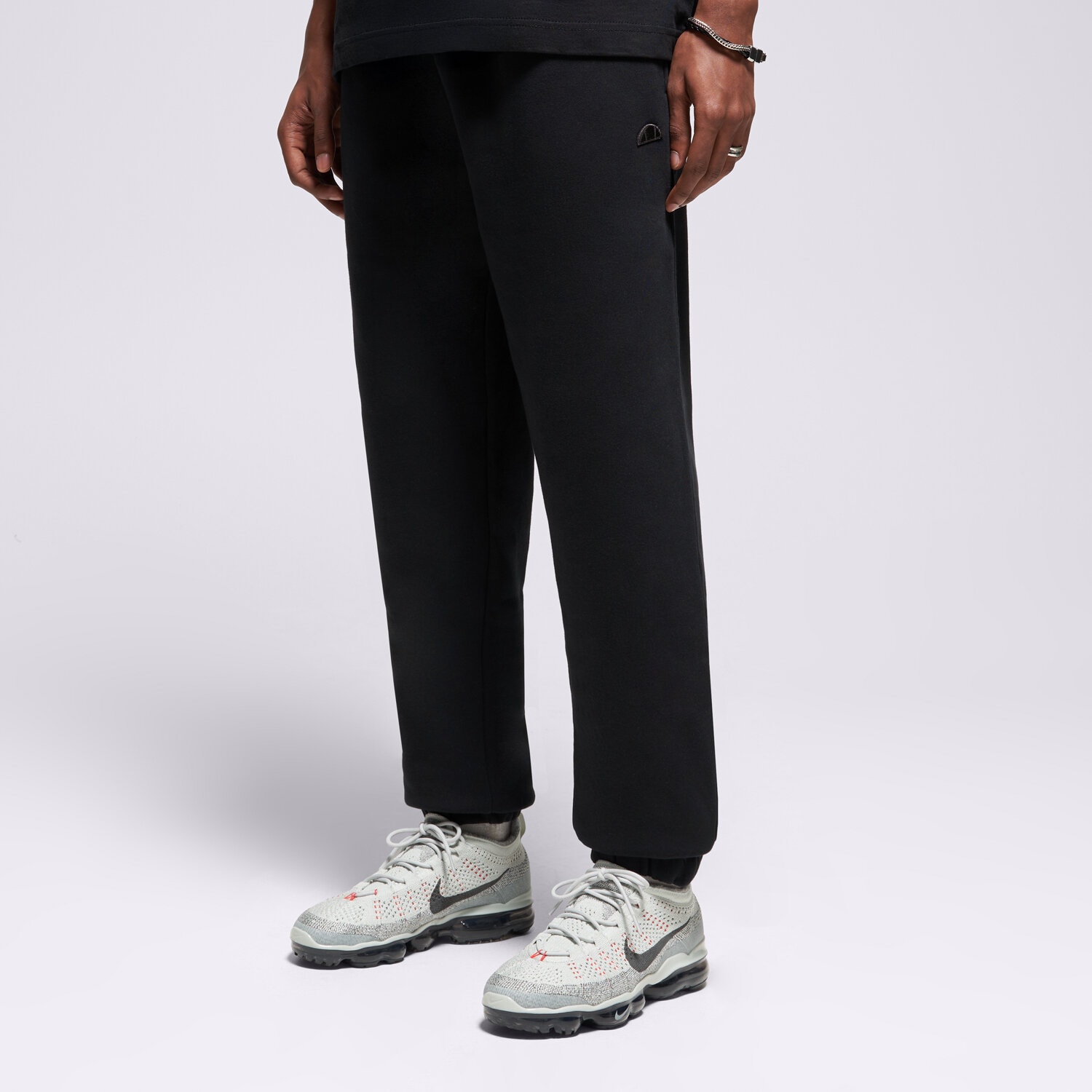 pánské kalhoty ELLESSE KALHOTY  LOMMA JOG PANT BLK MN SMG22038015 ČERNÁ