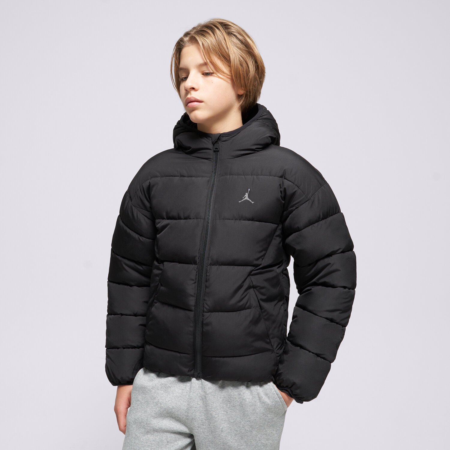 dětské tričko JORDAN BUNDA ZIMNÍ M J BROOKLYN PUFFER B 95F014-023 ČERNÁ