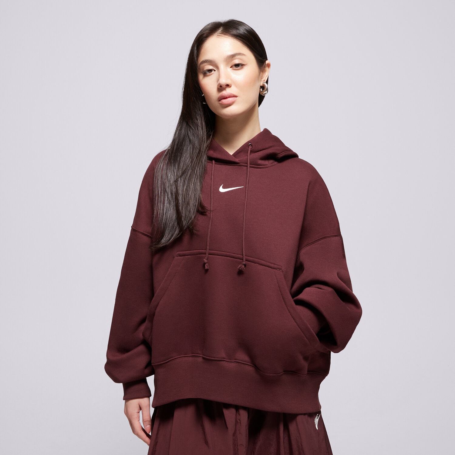 dámská mikina NIKE MIKINA S KAPUCÍ W   NSW PHNX FLC OOS PO HOODIE DQ5858-652 BORDOVÁ